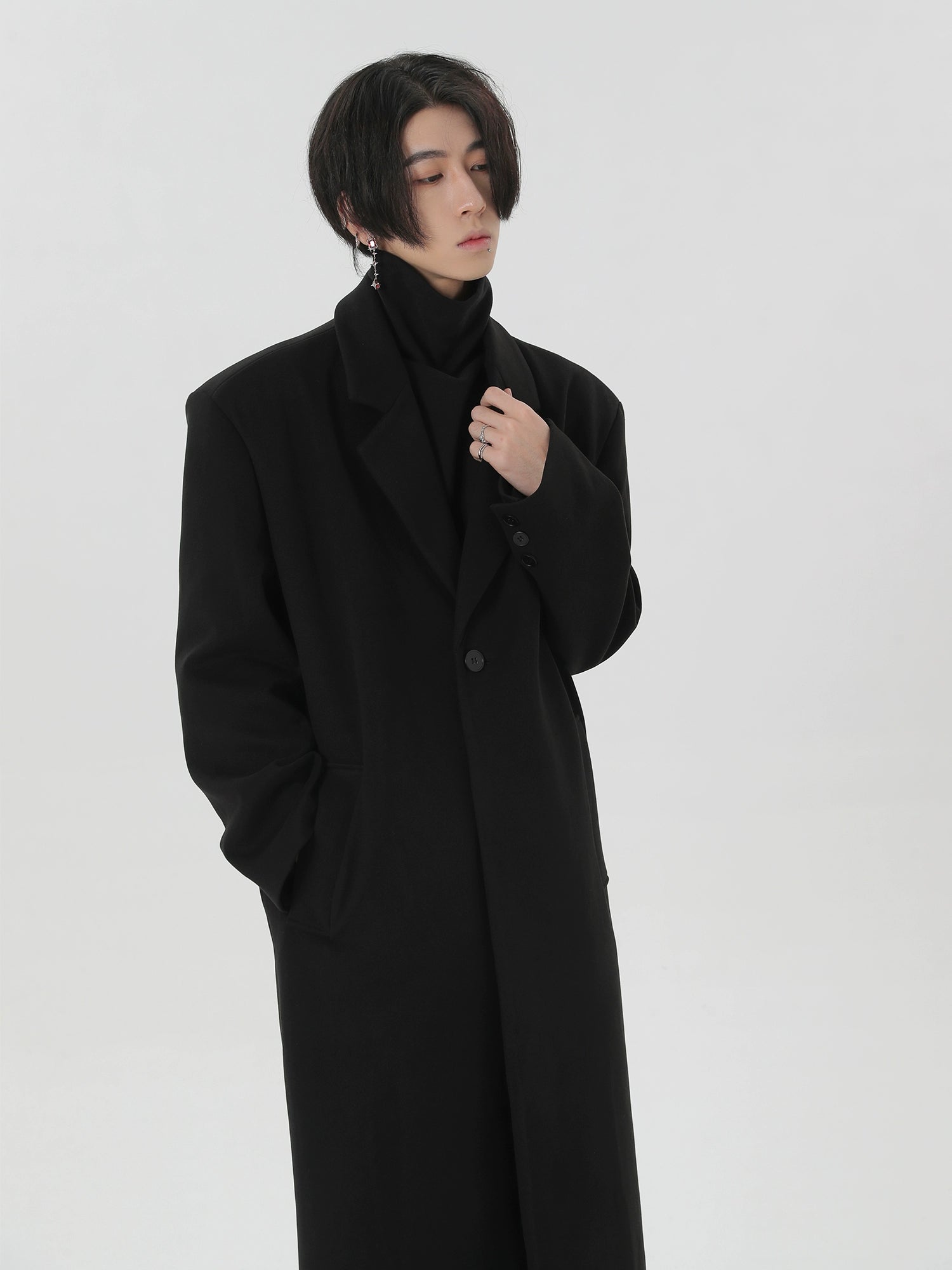 Single-Breasted Black Long Overcoat