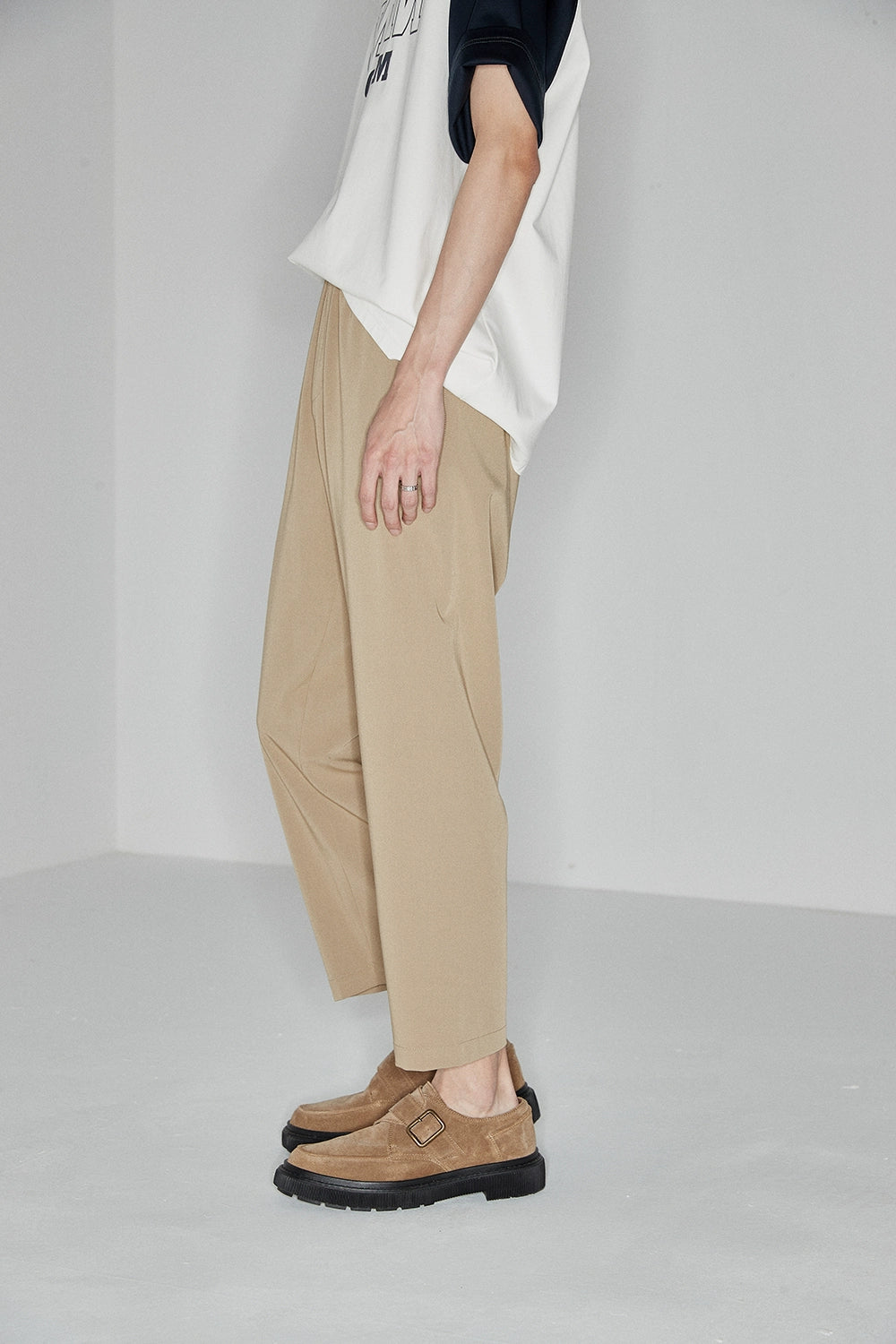 Side Seam-Free Elastic Waist Cropped Pants