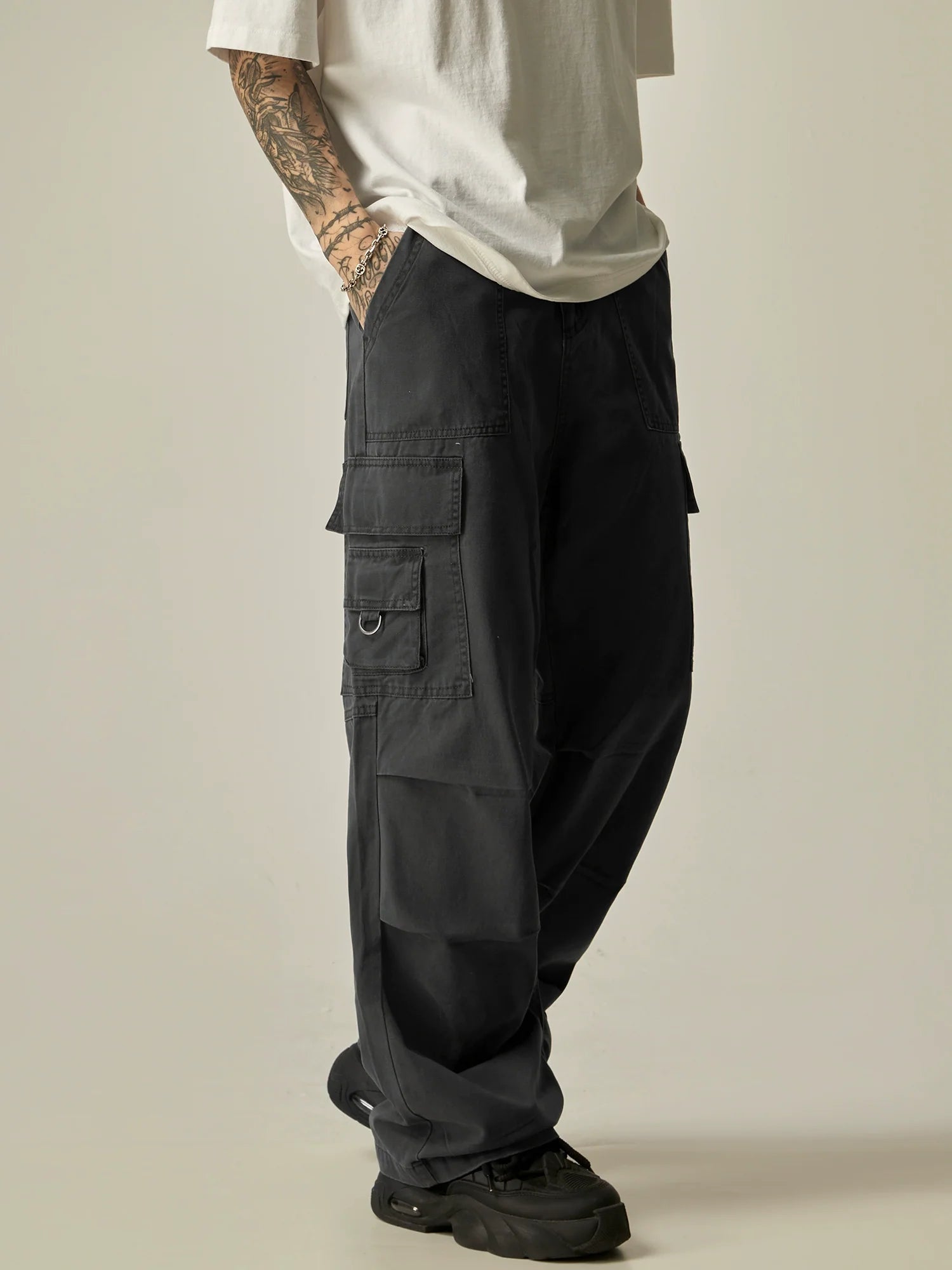 Wide-Leg Utility Cargo Pants