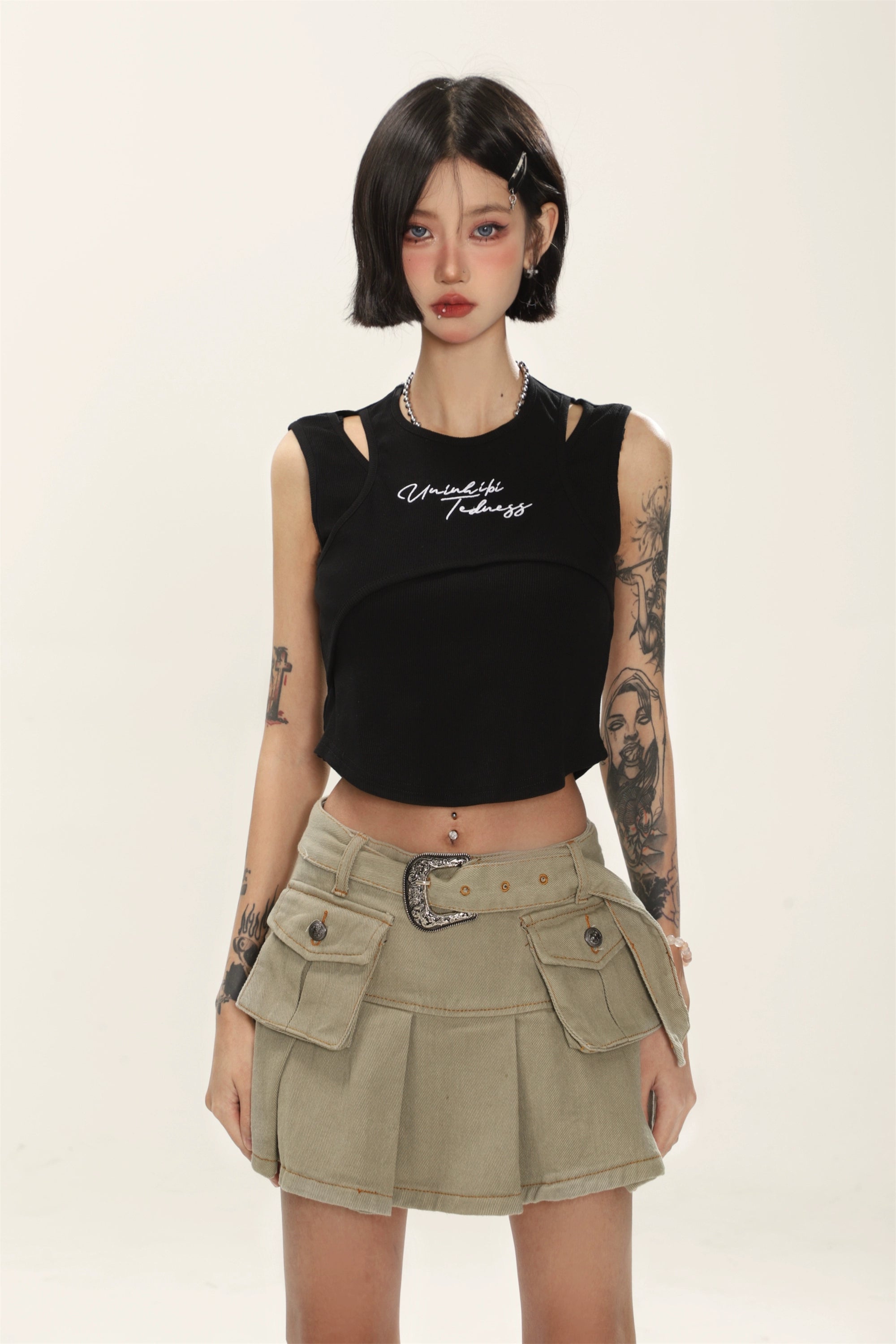 Fitted Cropped Spaghetti Strap Tank Top