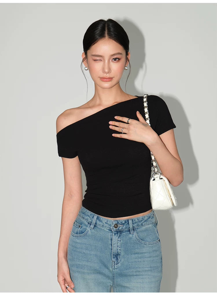 Slope One-Shoulder Tee