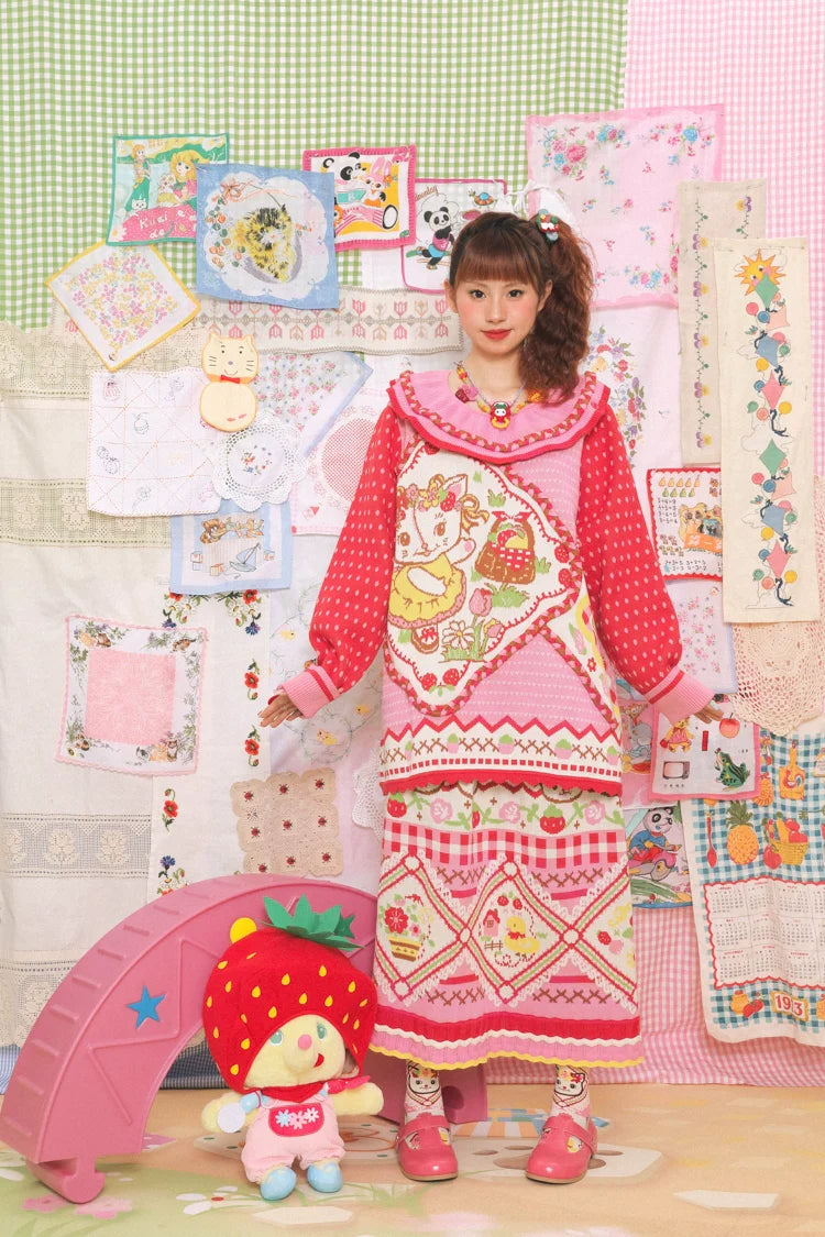 Sweet Bear Strawberry Knit Skirt