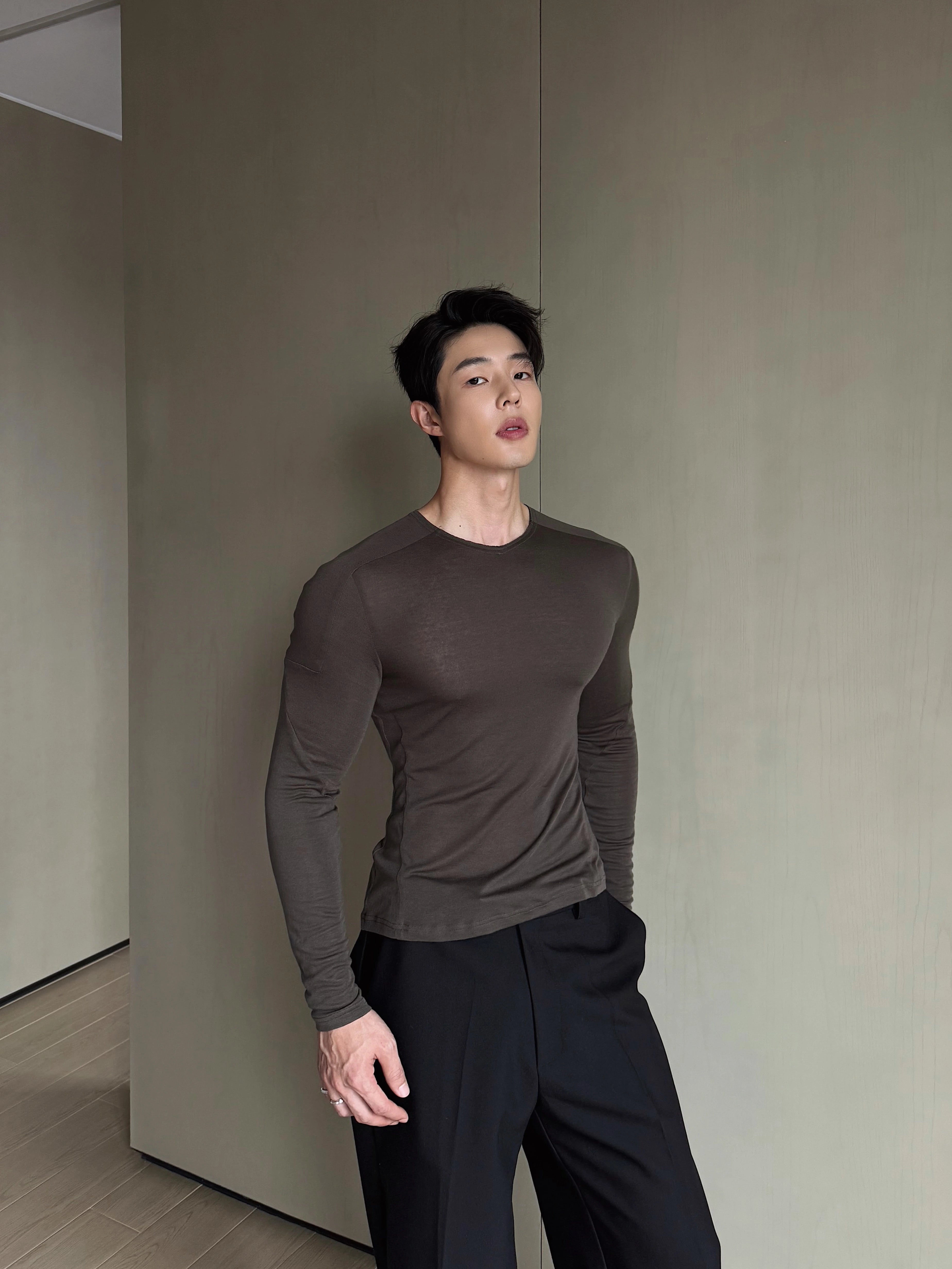 White Slim Fit Long Sleeve V-Neck