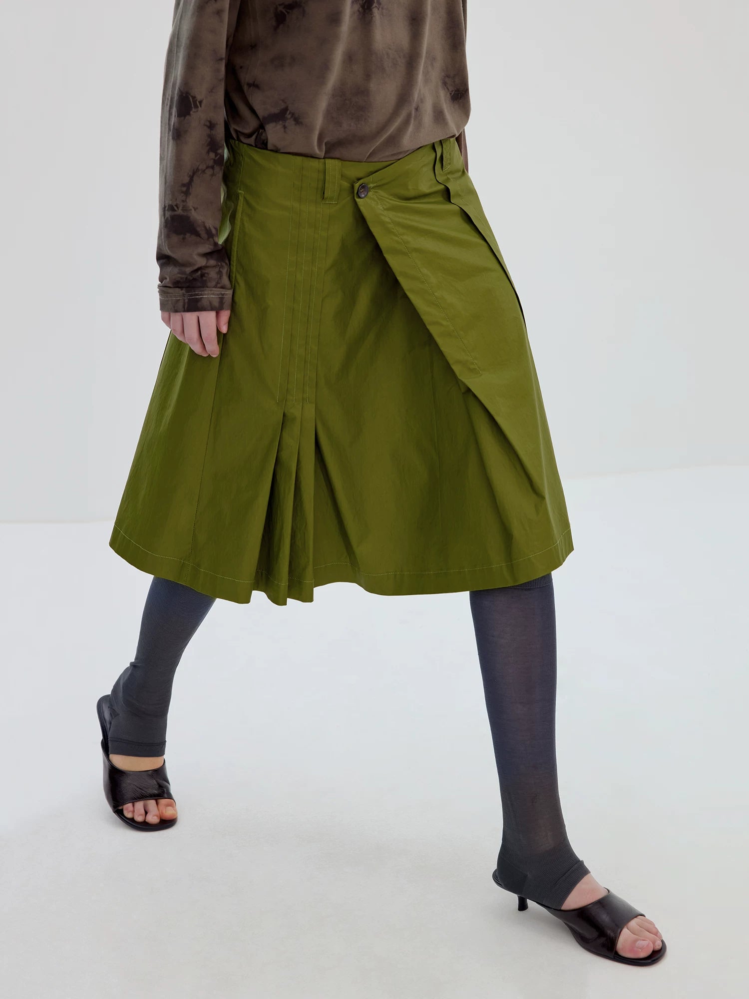 Wrap Pleat Tech Skirt