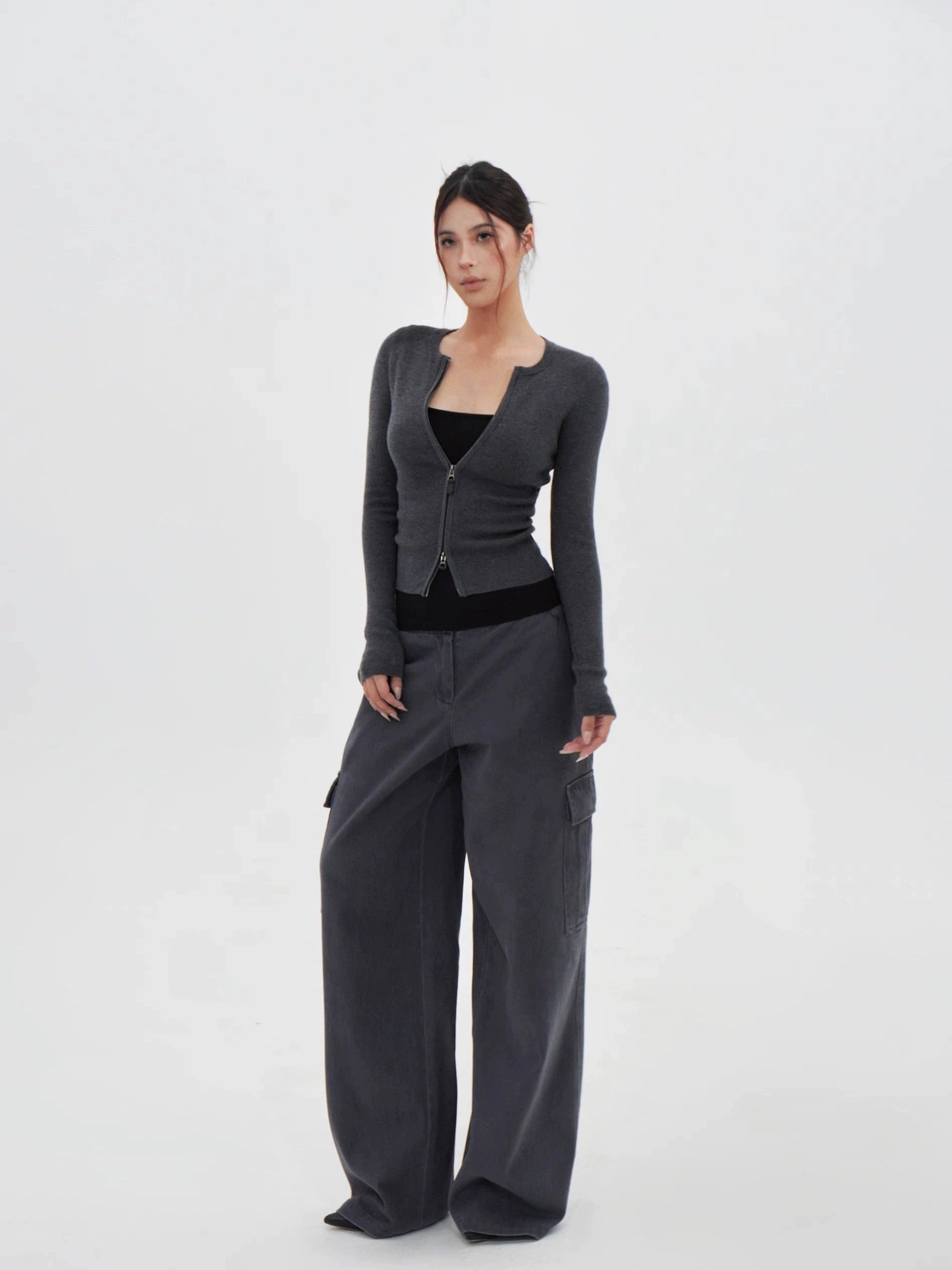 Mid-Rise Wide-Leg Cargo Pants