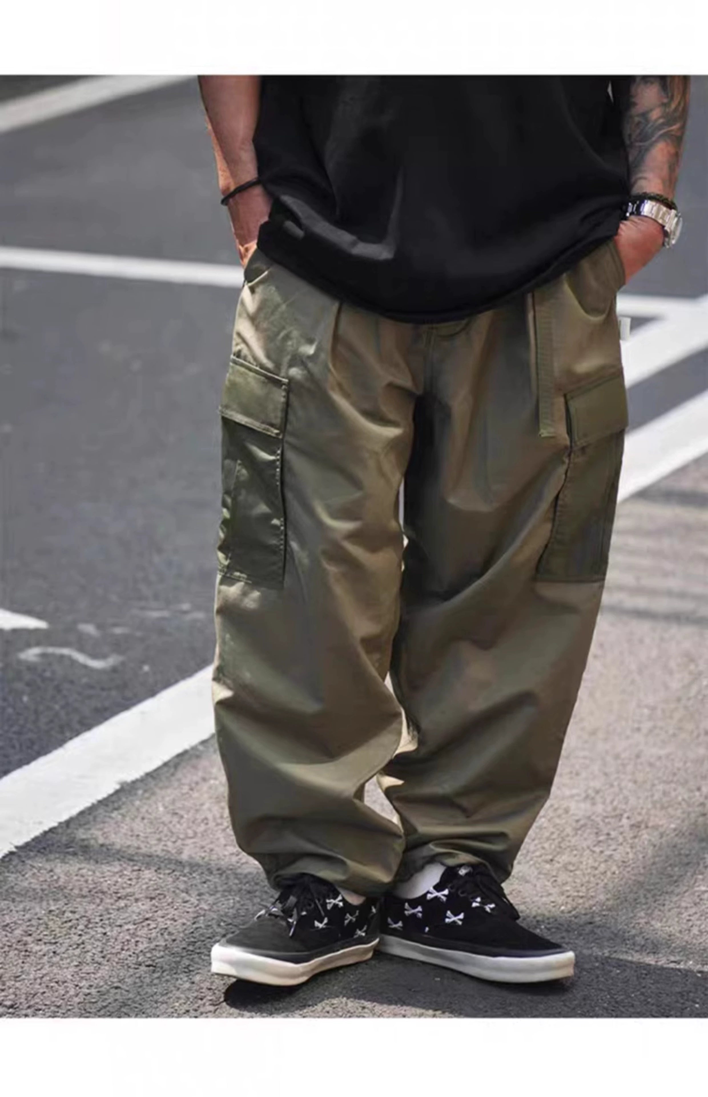 Straight-Leg Cargo Pants with Large Pockets