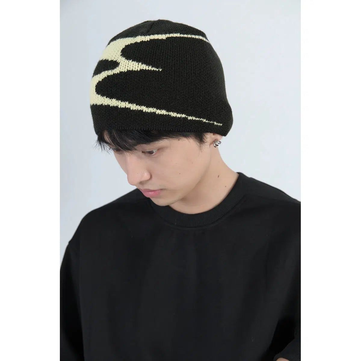 Knit Hat with Contrast Logo - chiclara
