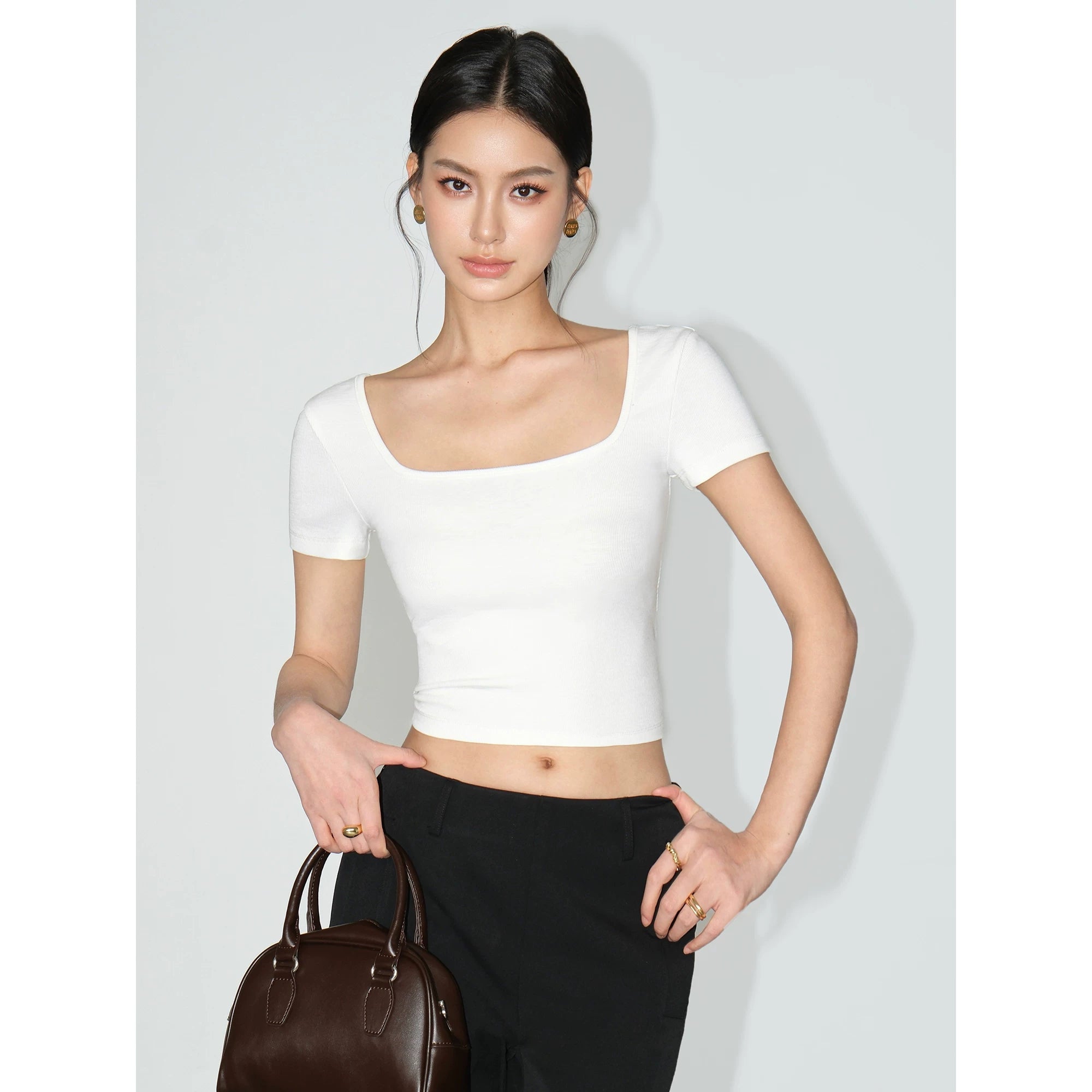 Gallery Square Essential Crop Tee