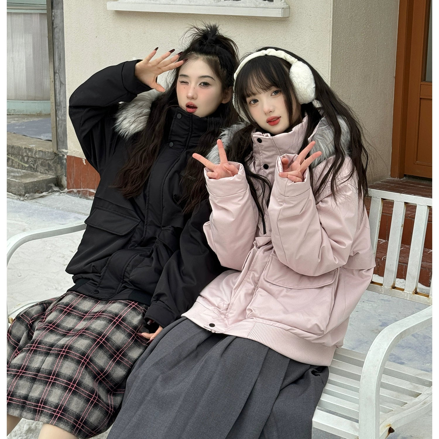 Detachable Faux Fur Hood Trimmed Puffer Jackets