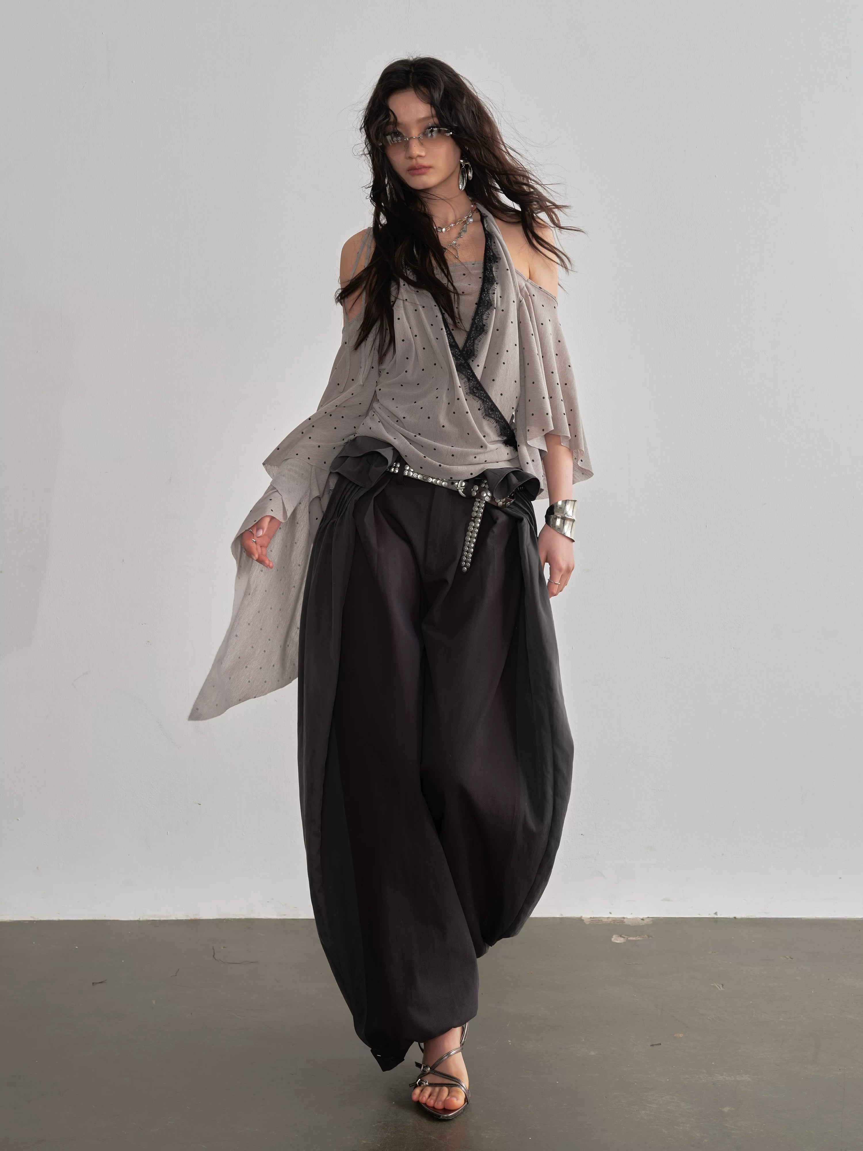 Noir Balloon Tie Waist Pants