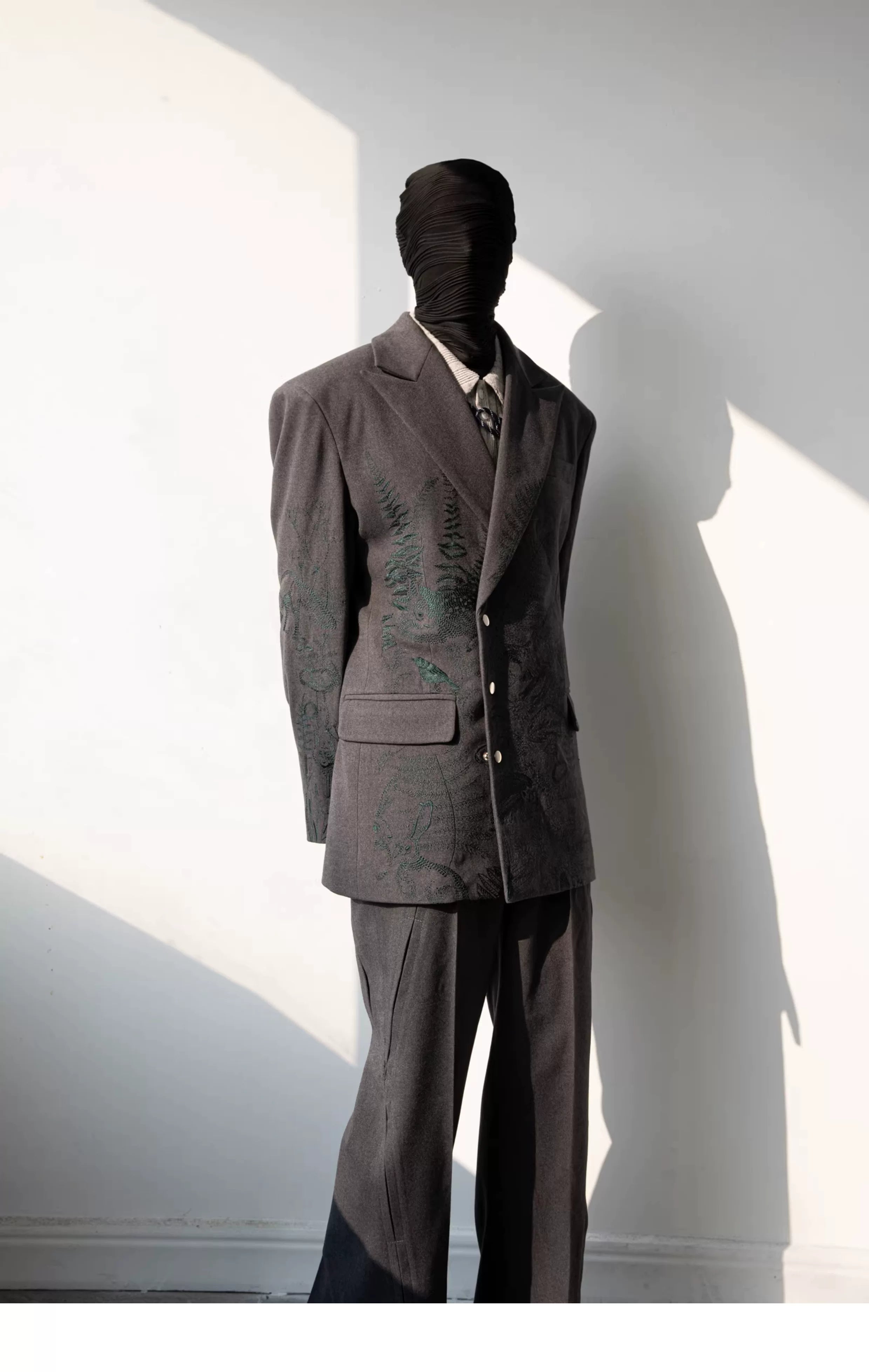 Verdant Etch Botanical Blazer