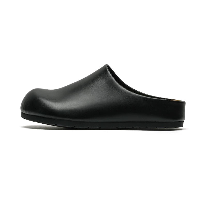 Minimalist Closed‑Toe Lounge Clogs