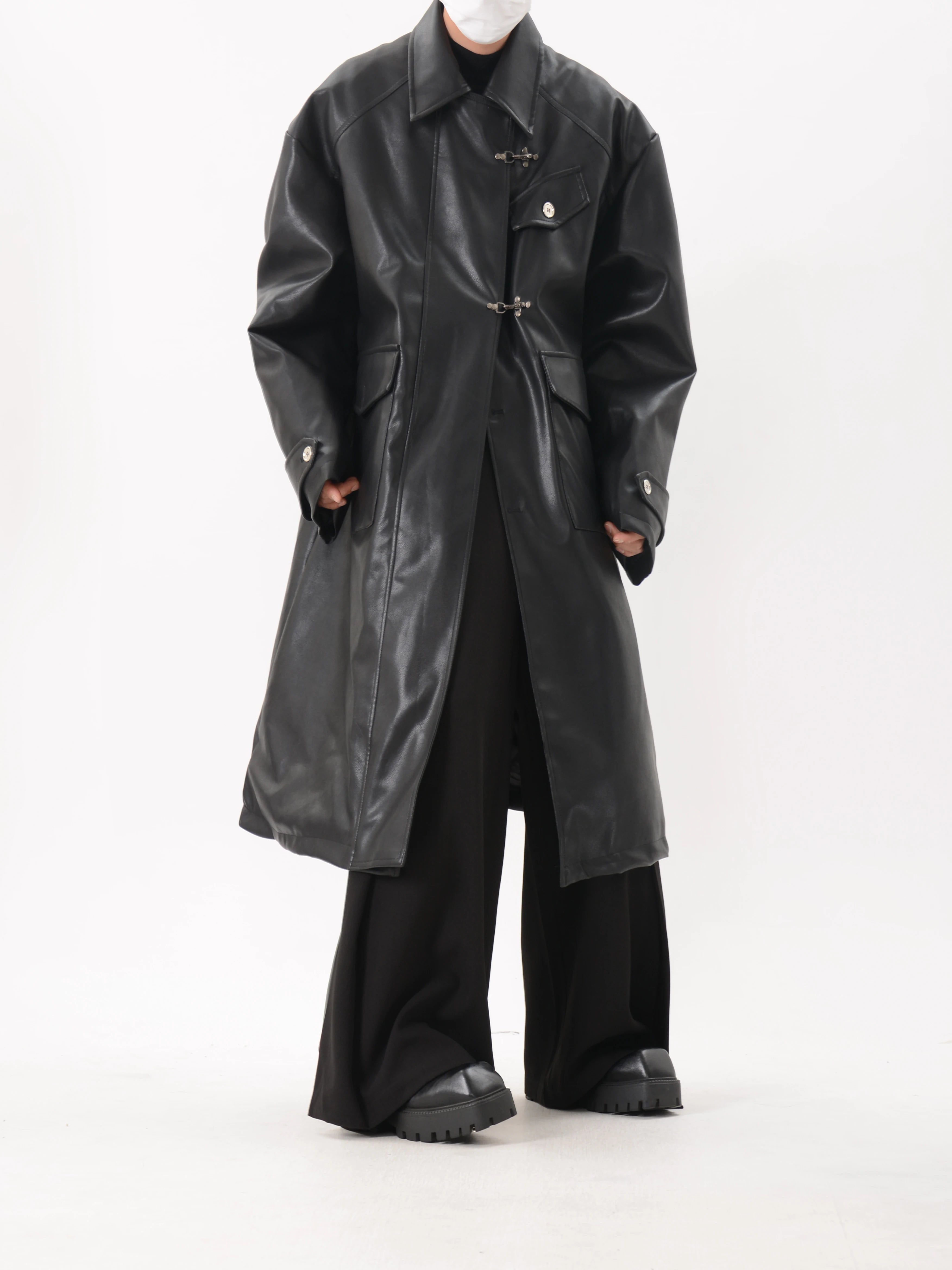 Onyx Overdrive Long Rider Coat
