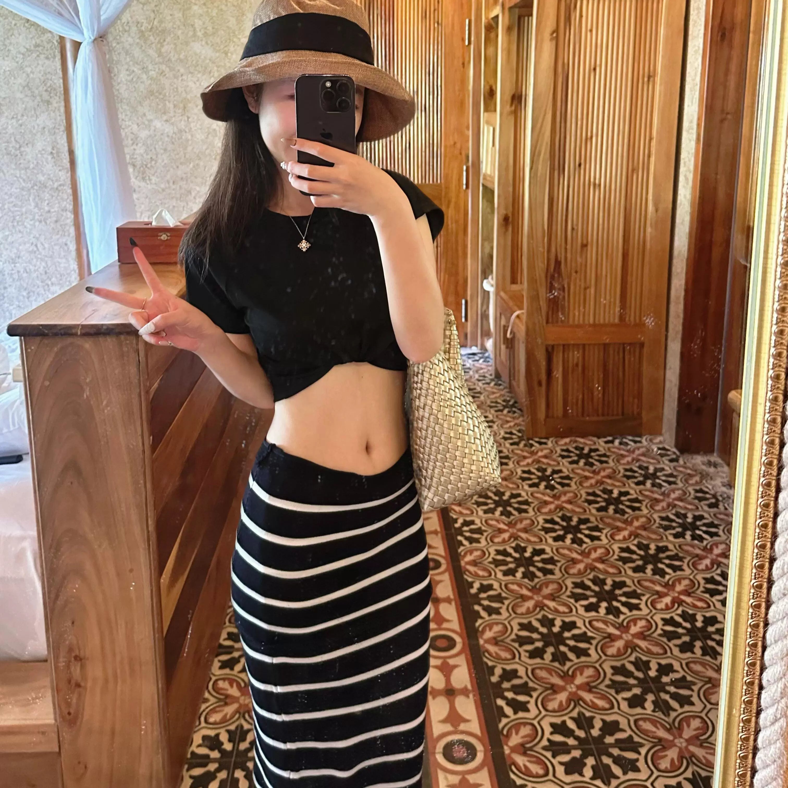 Tidal Stripe Shoreline Crop Bikini
