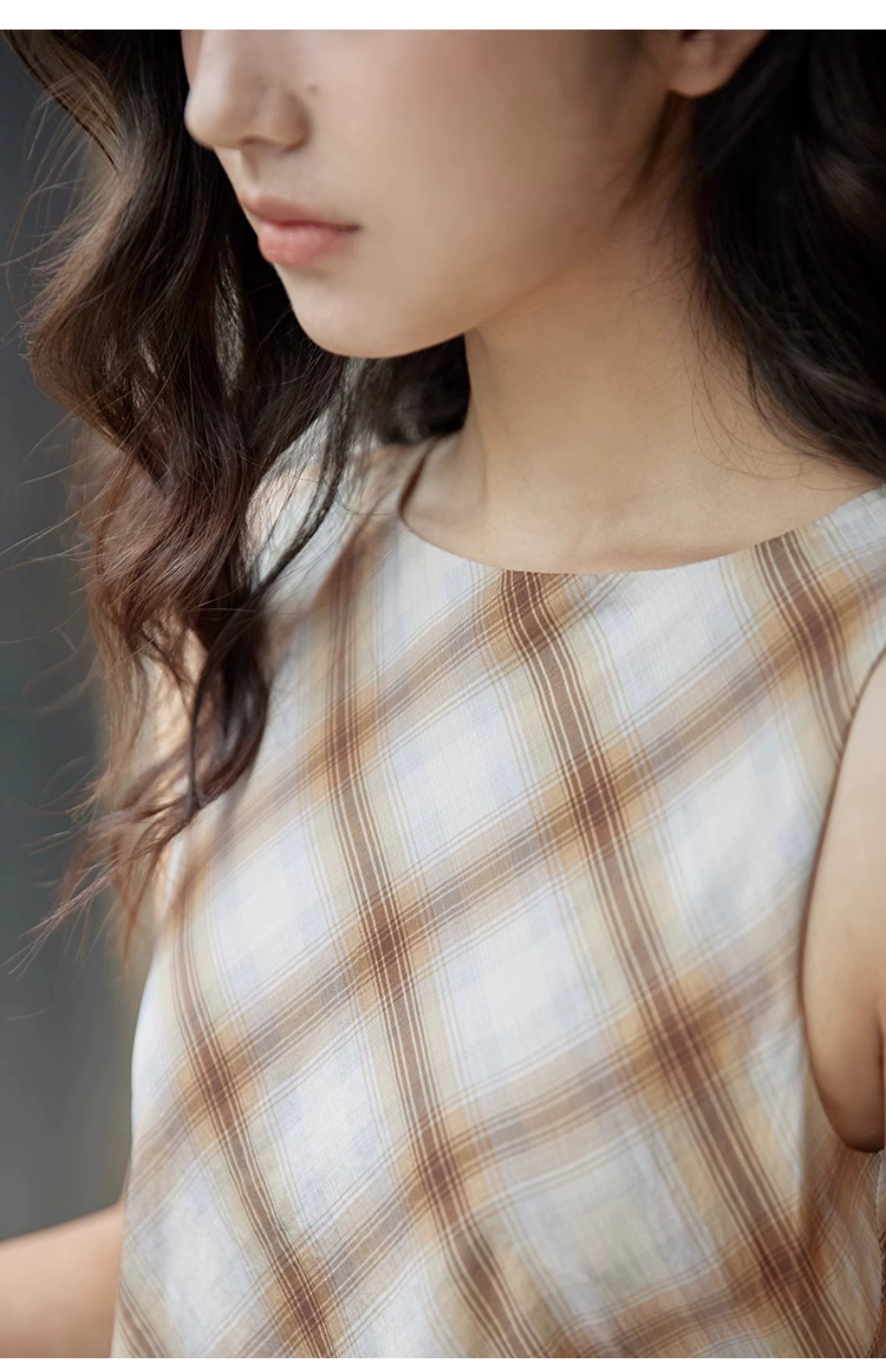 Sleeveless Beige Plaid Dress