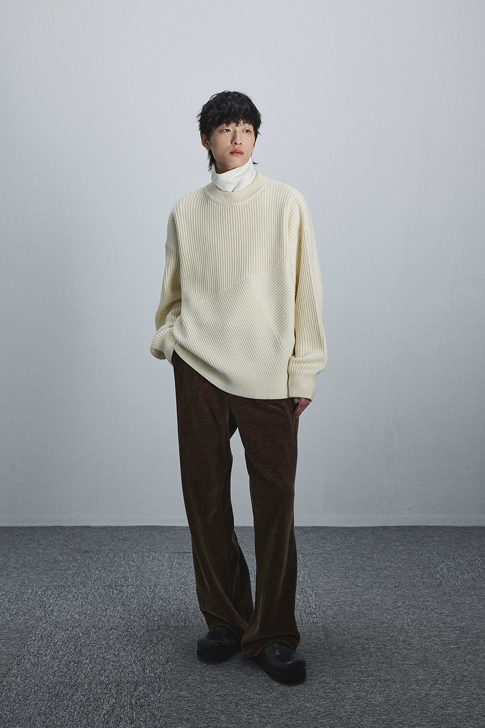 Triangle Panel Round Neck Wide Collar Sweater