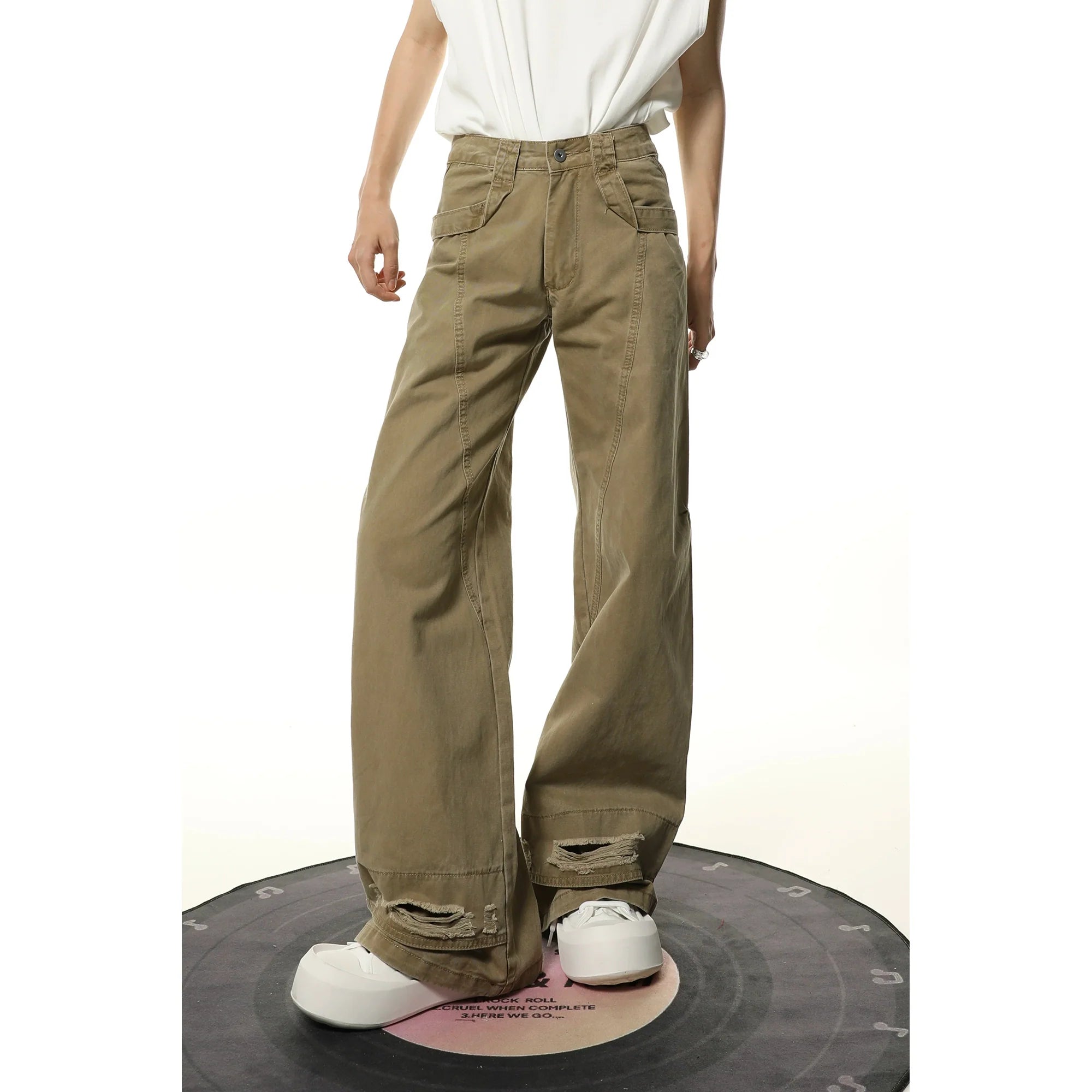 Wide-Leg Khaki Cargo Pants with Distressed Hem