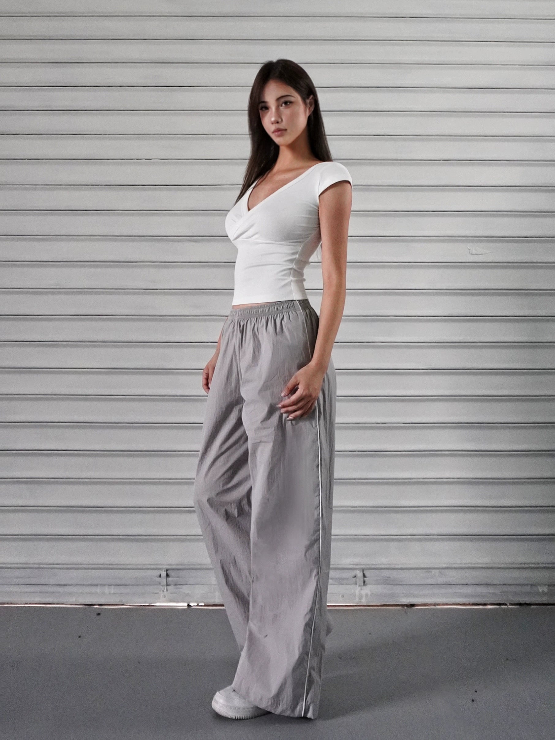 Low-Rise Wide-Leg Athletic Cargo Pants