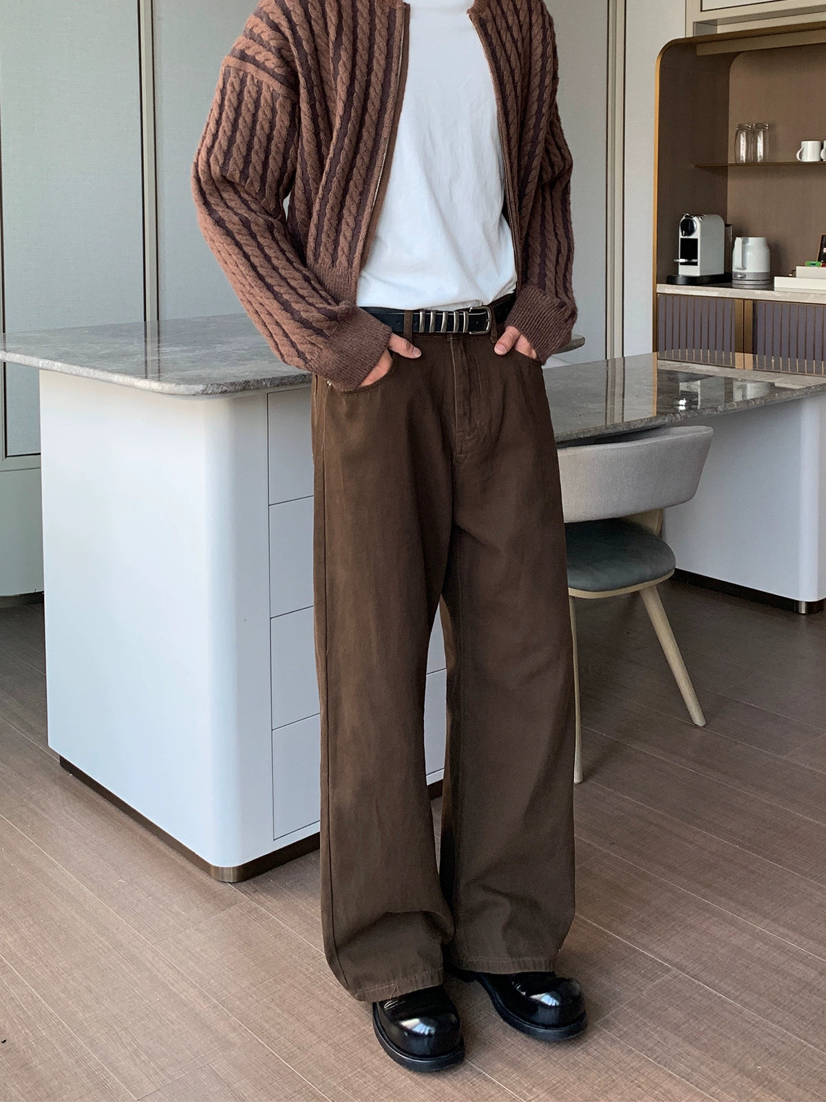 Wide-Leg Brown Jeans