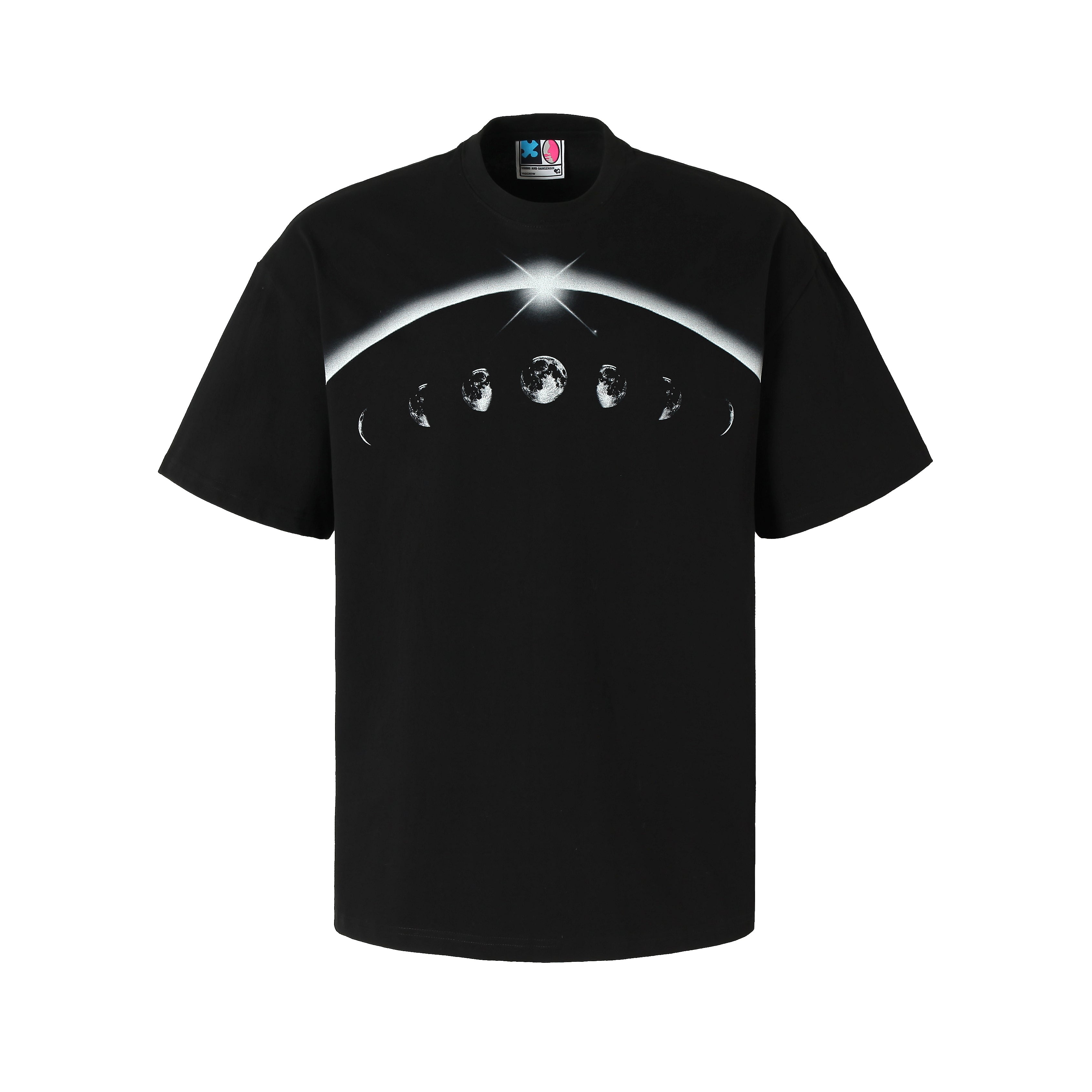 Futuristic Eclipse Structured Graphic Tee - chiclara