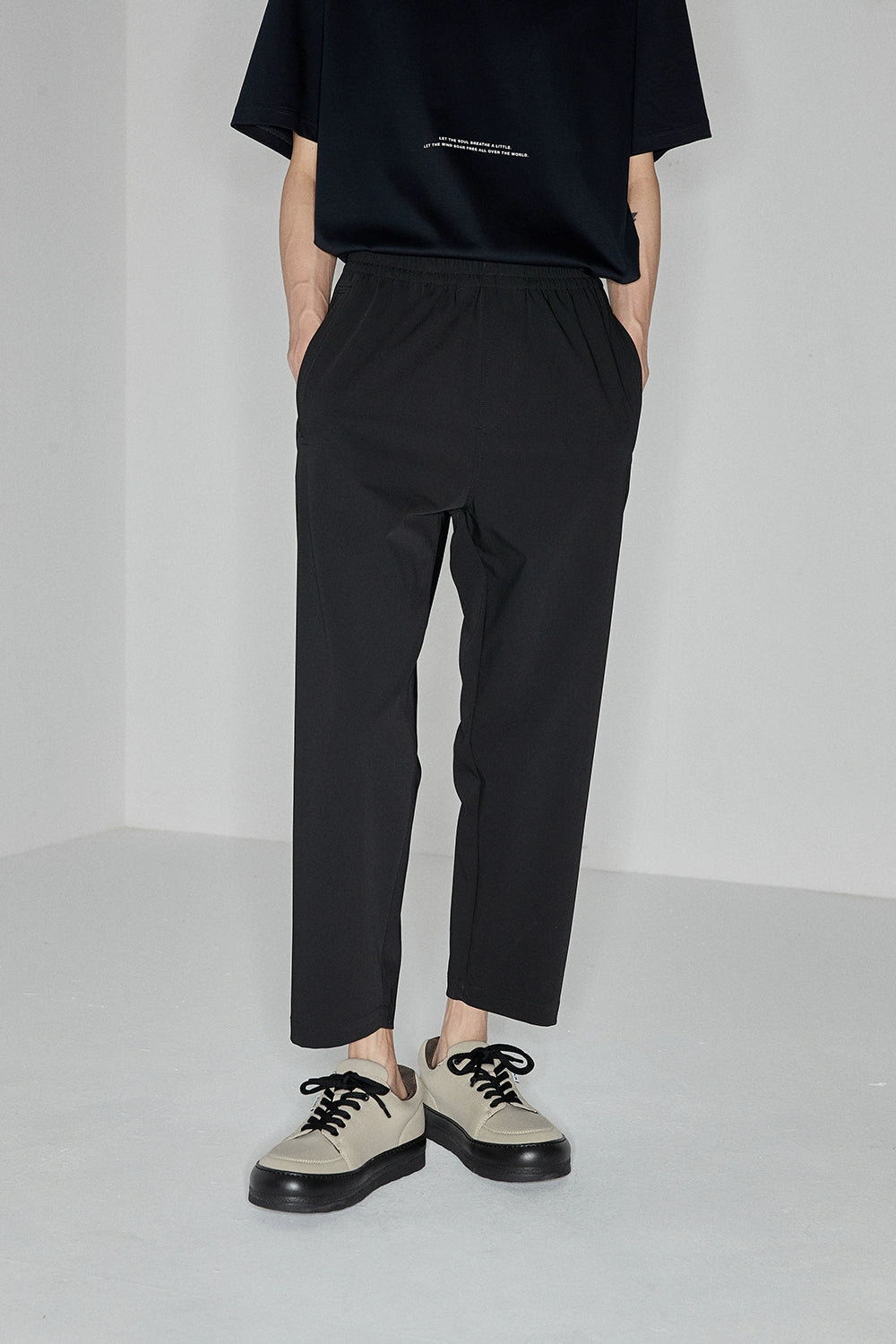 Side Seam-Free Elastic Waist Cropped Pants