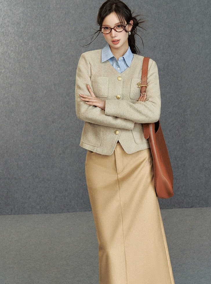 Classic Tweed Blazer: Elegant Women's Jacket in Cream