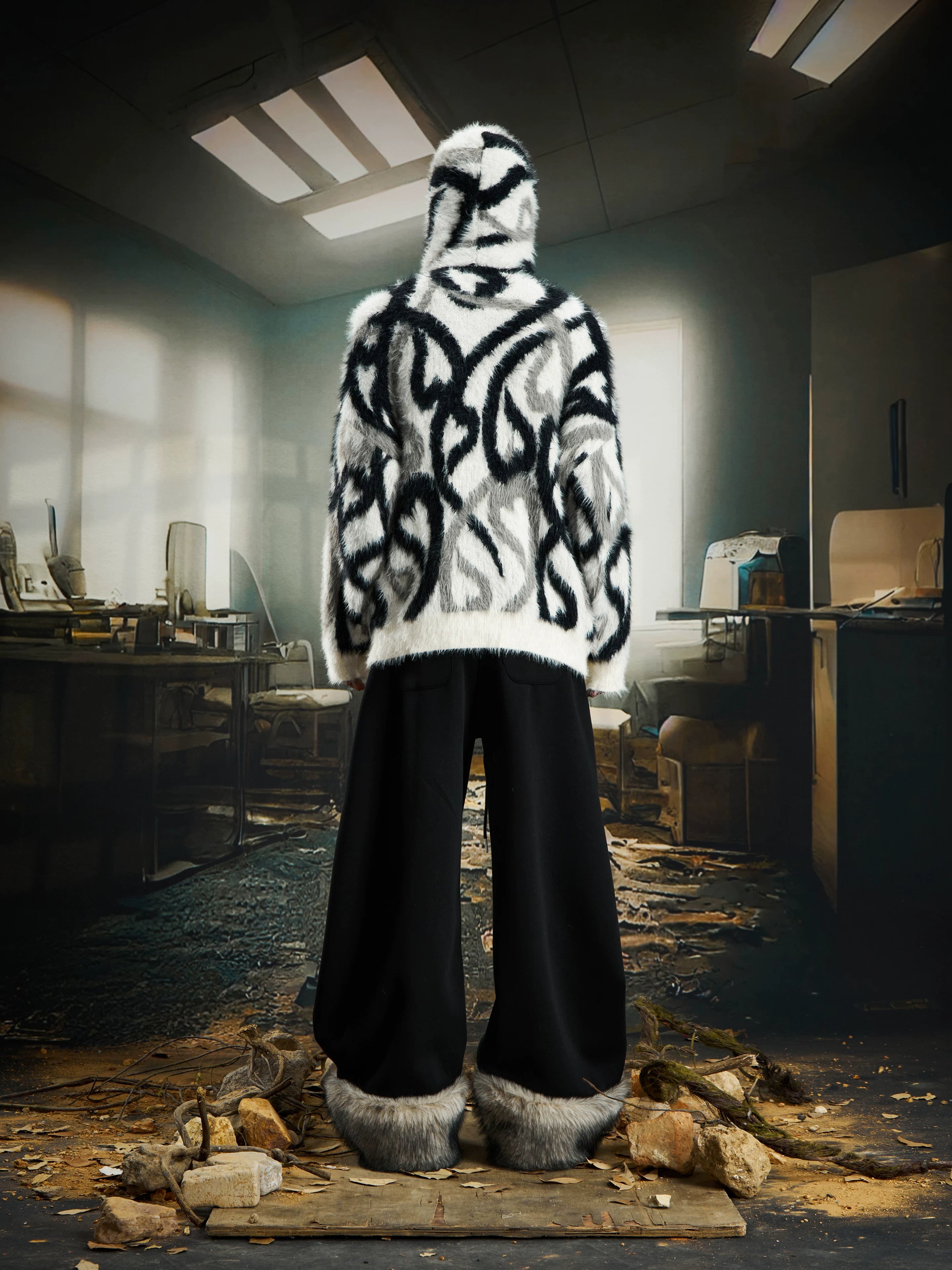 Frostbound Script Fleece‑Cuff Lounge Pants