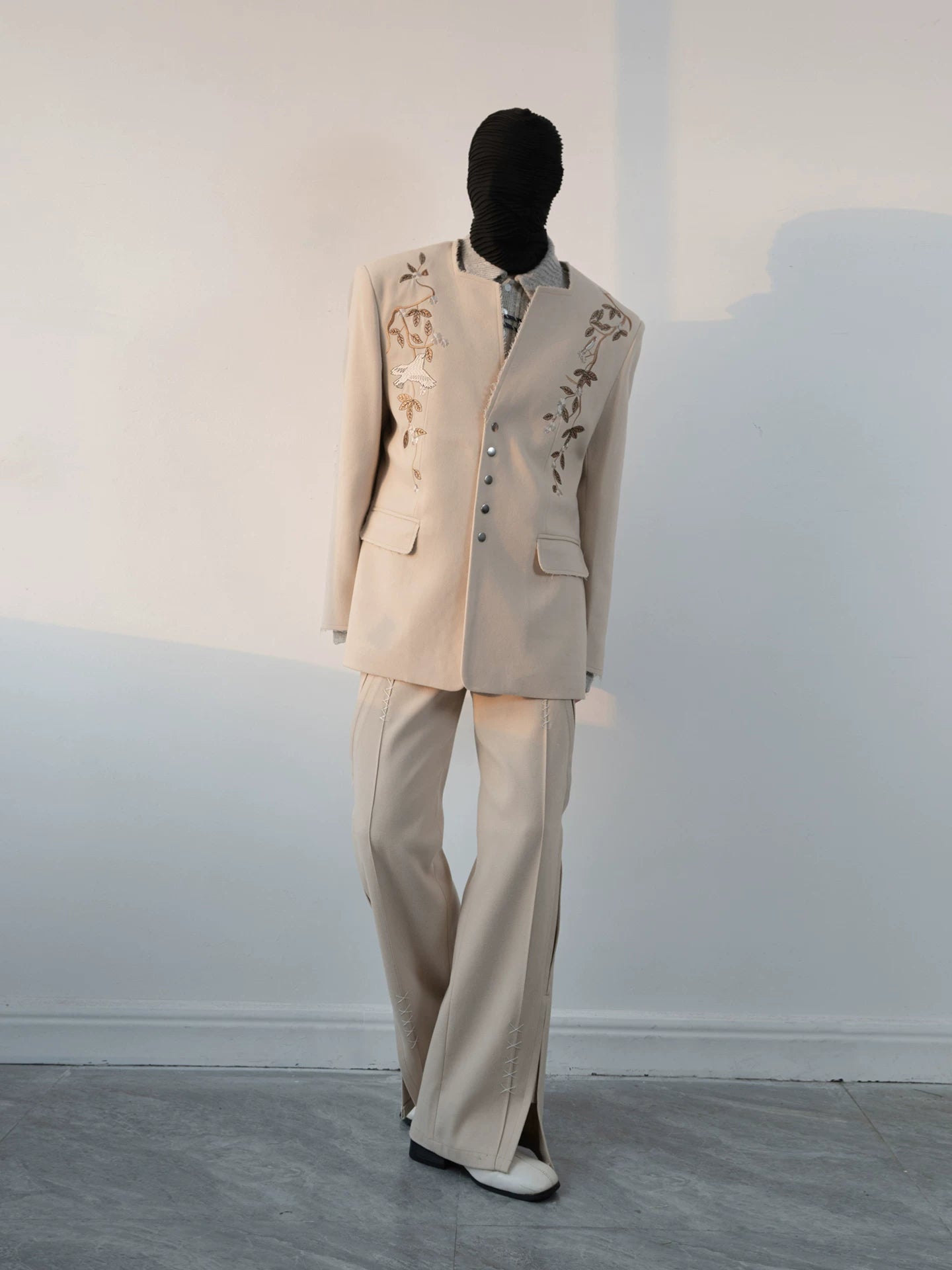 Sand Garden Embroidered Blazer