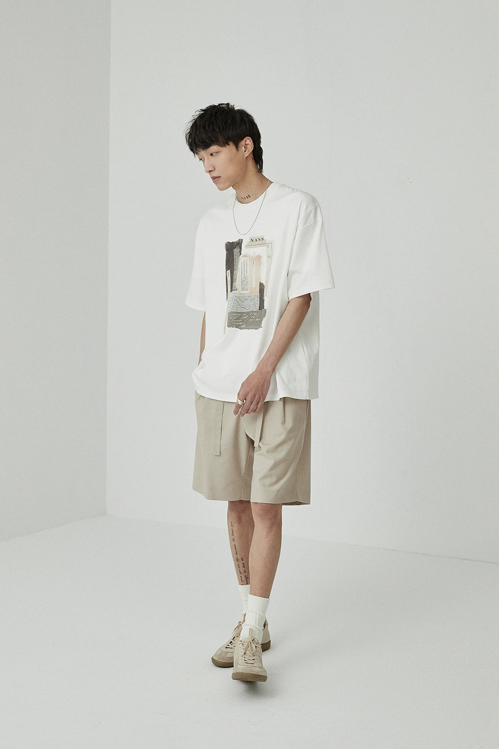 Drawstring Single-Pleat Shorts