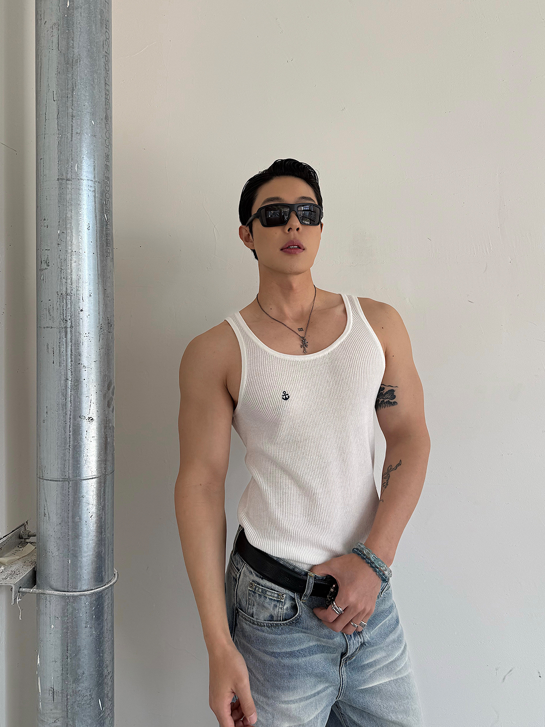 Light Wash Relaxed Fit Jeans