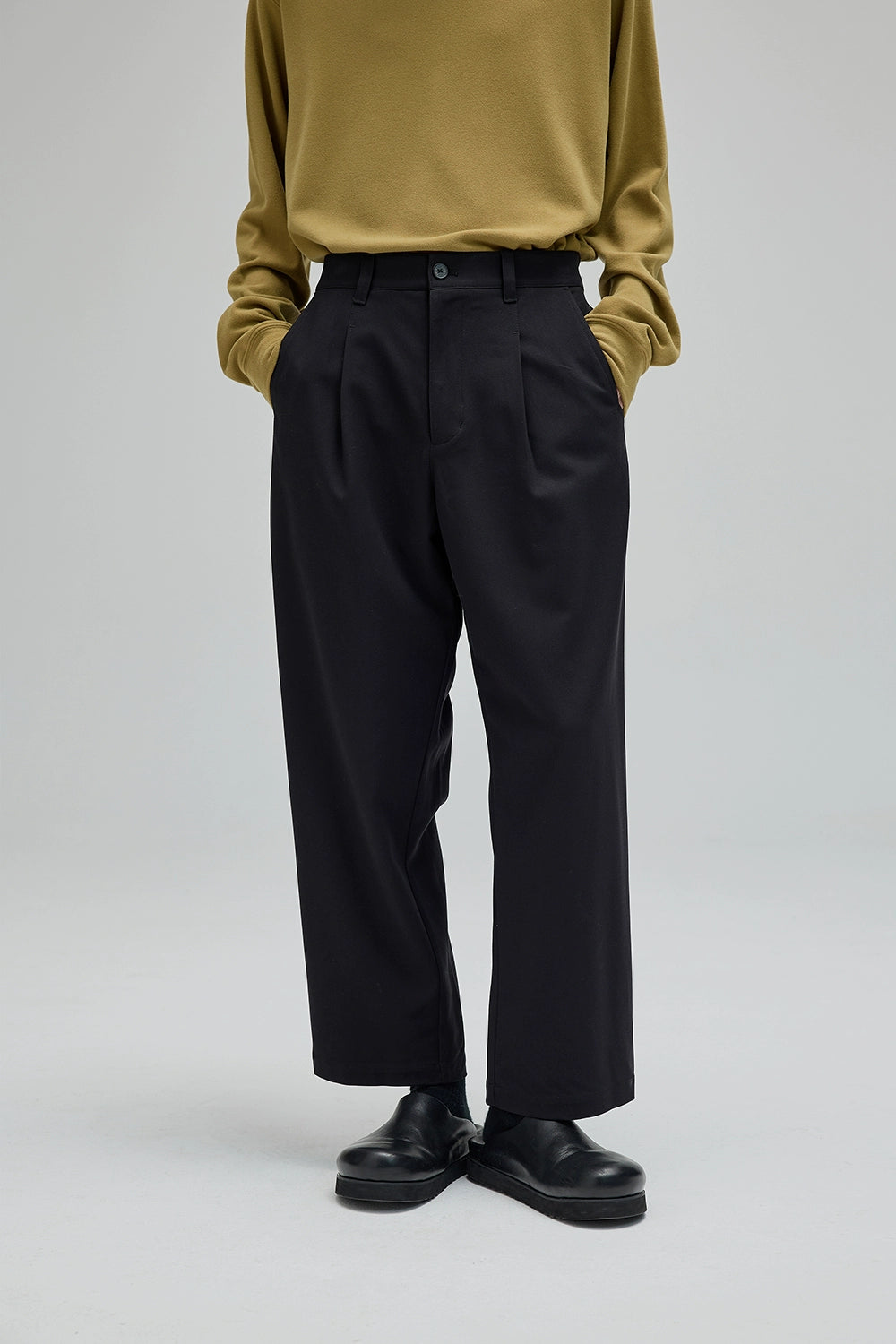 Semi-Elastic Waist Wide-Leg Straight Cropped Pants