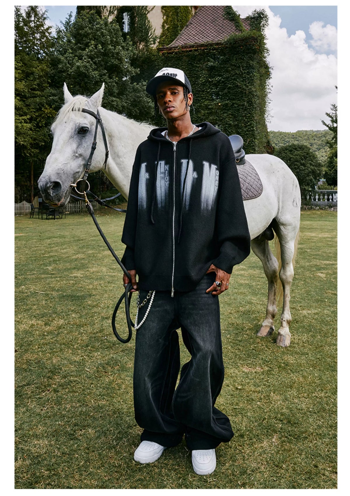 Oversized Gradient Graphic Zip-Up Knit Hoodie