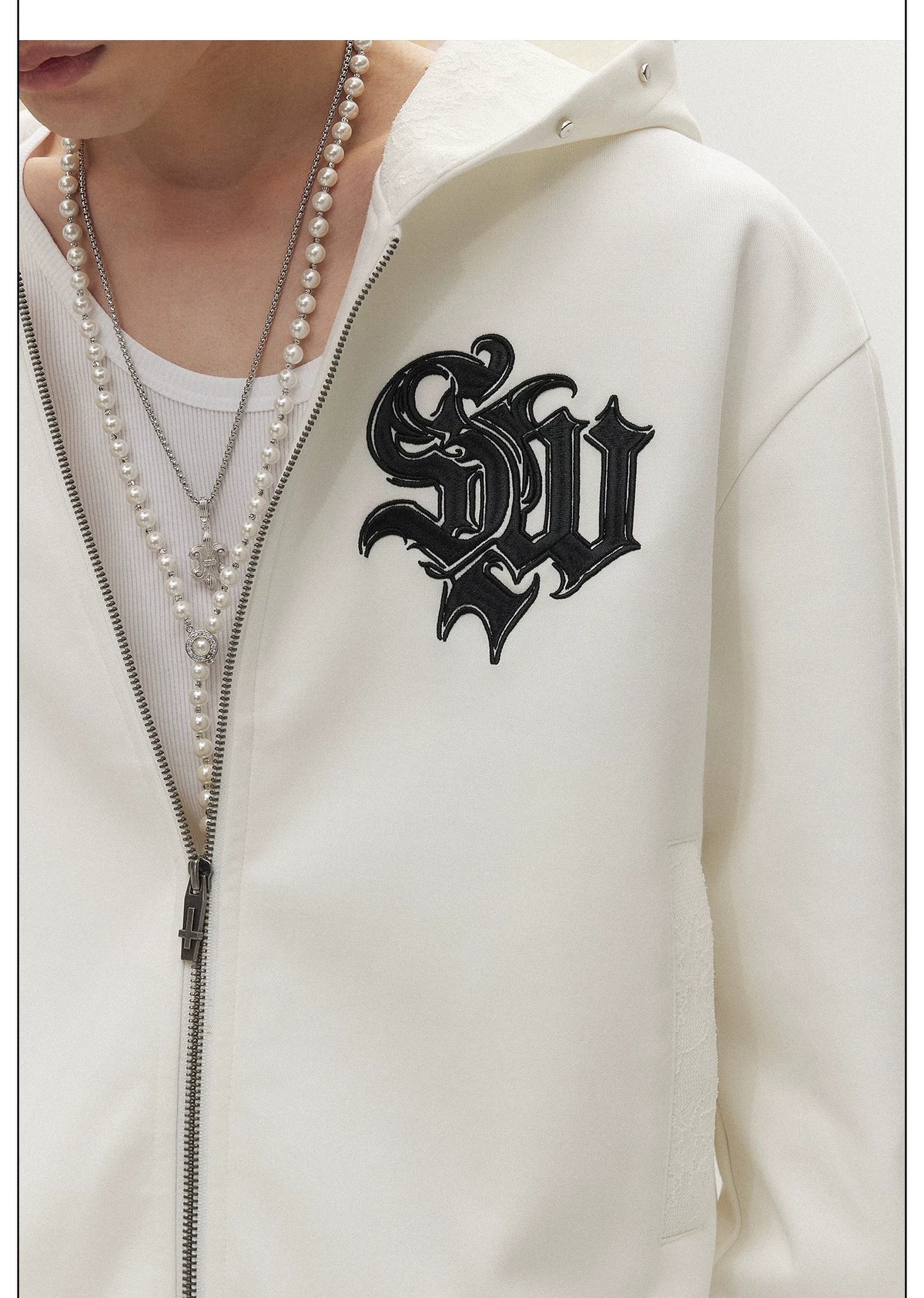Wild Bounty 05 Graphic Zip Hoodie