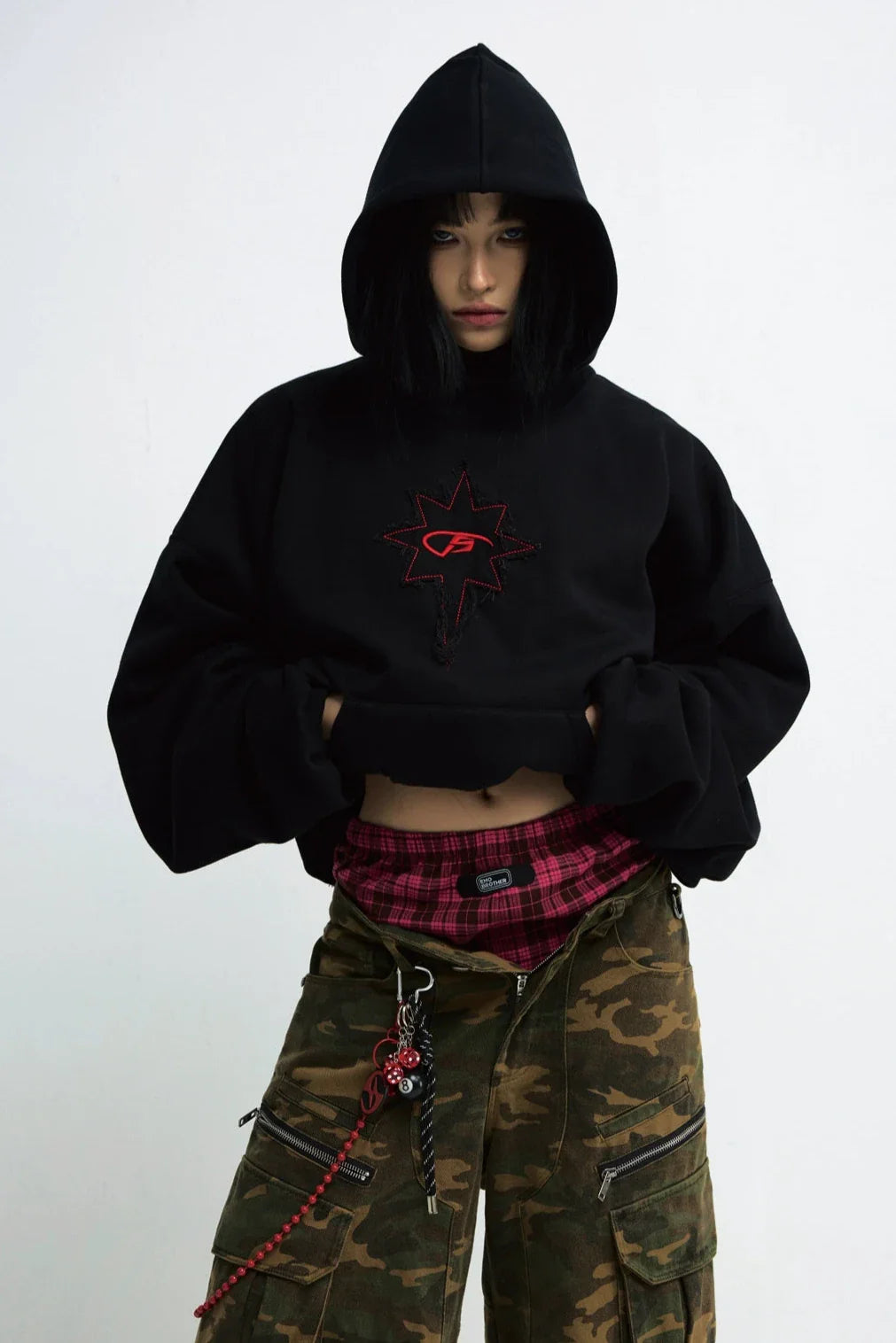 Men's Personality Embroidery Black Hooded Sweatshirt