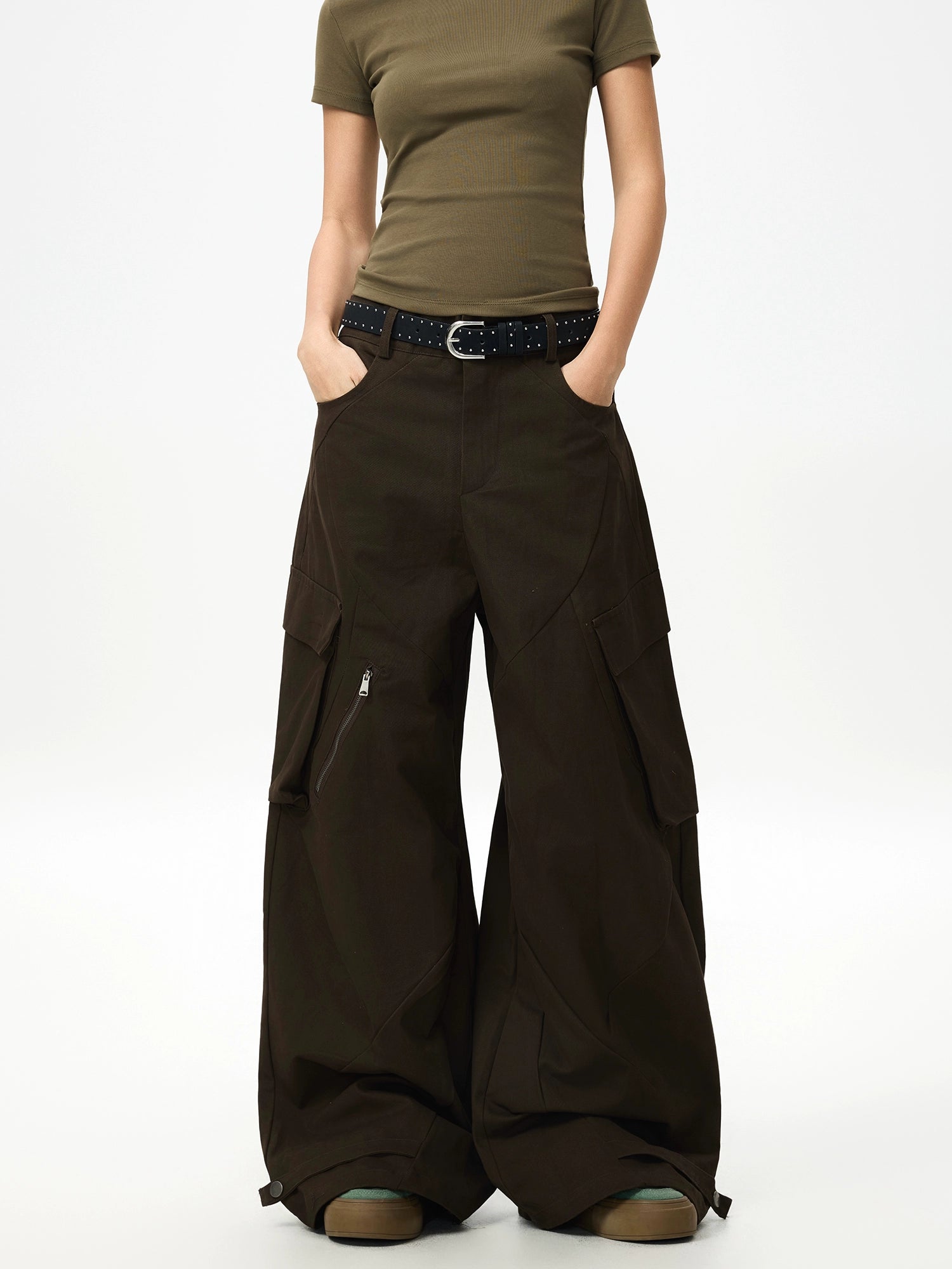 Espresso Voyager Wide-Leg Cargo Pants