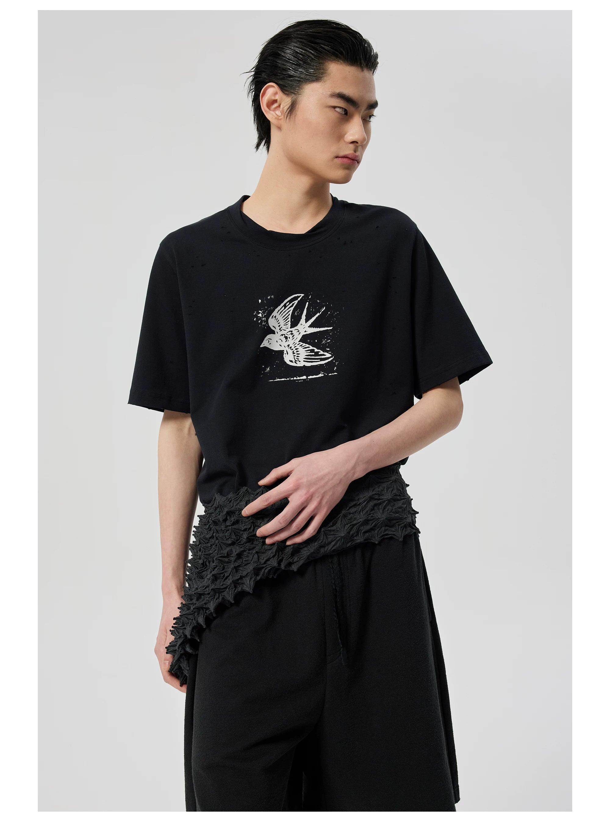 Bird Graphic Distressed T-Shirt
