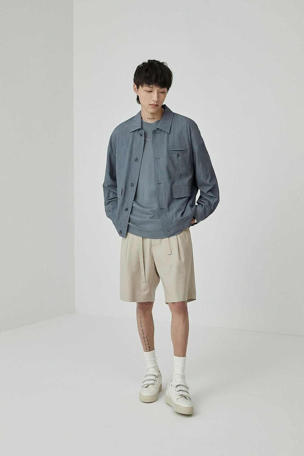 Drawstring Single-Pleat Shorts