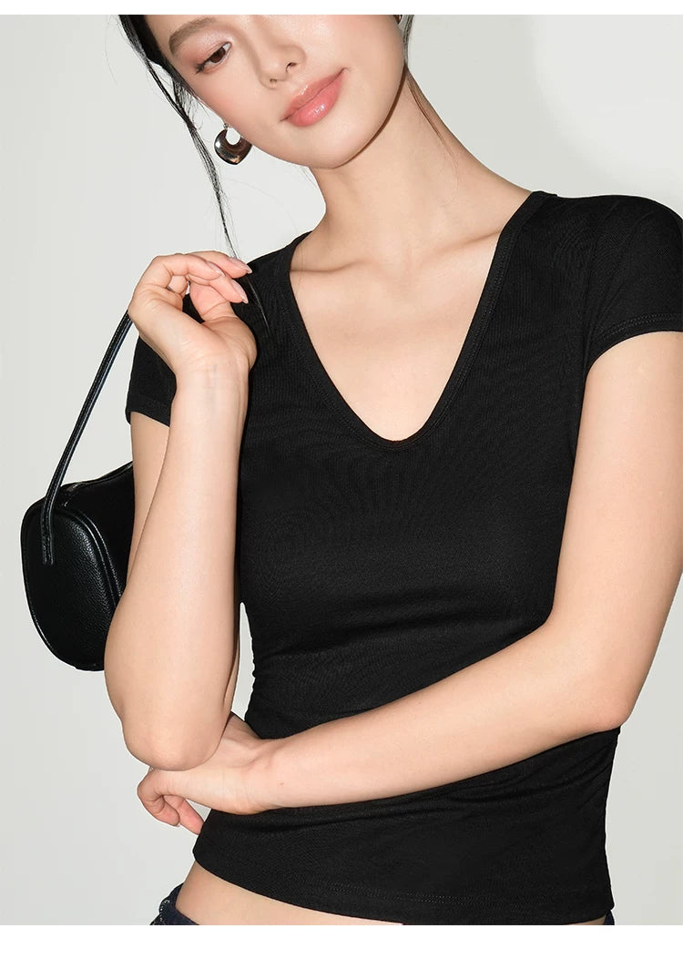 Soft Curve Ruched V‑Neck Tee