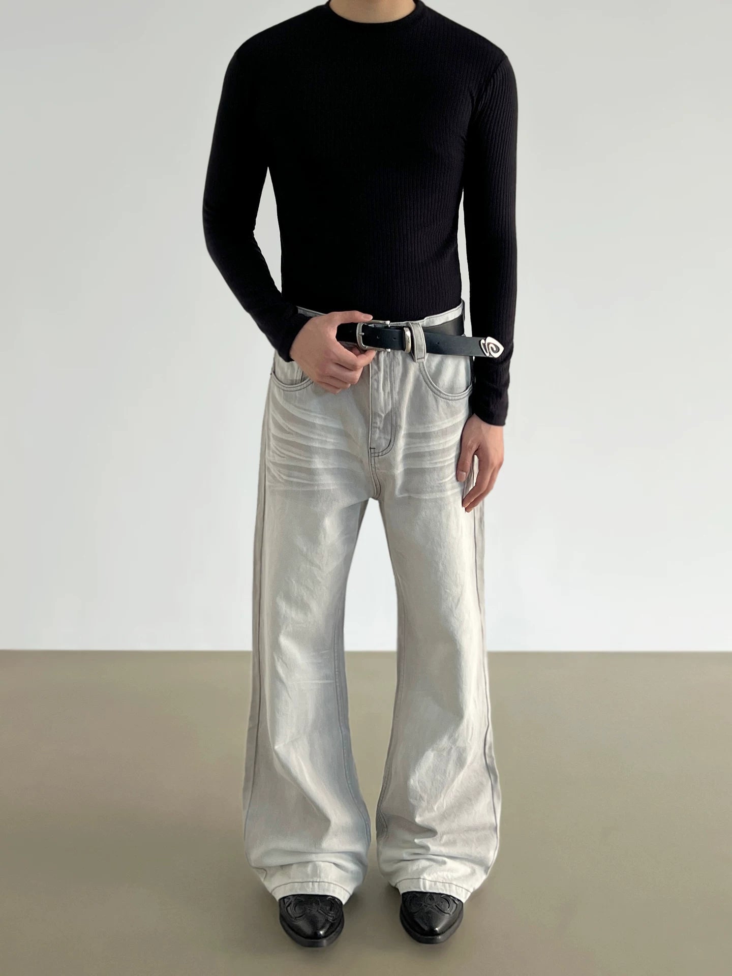 Frost Wash Wide Jeans