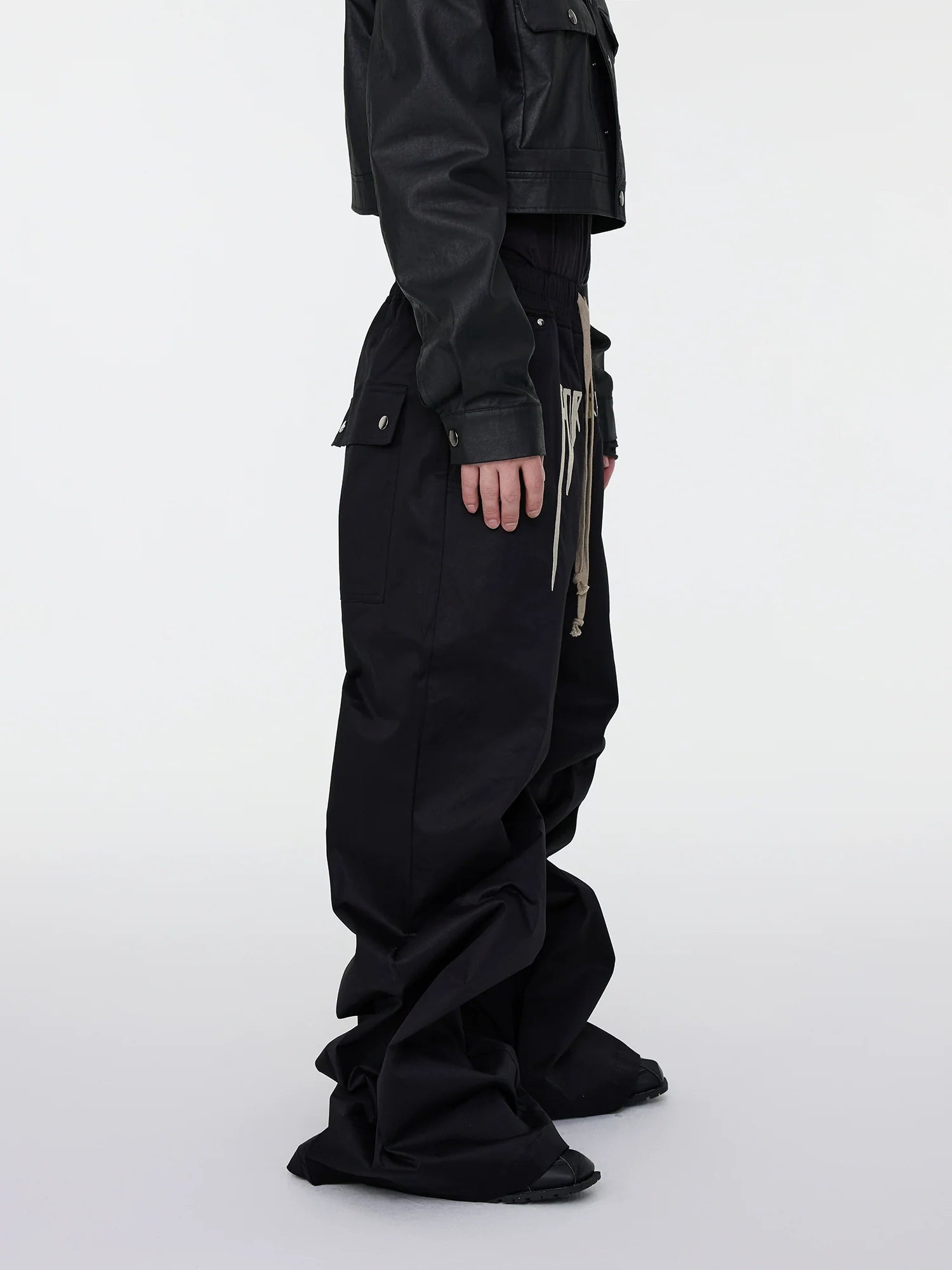 Porterville Black Graphic Baggy Pants
