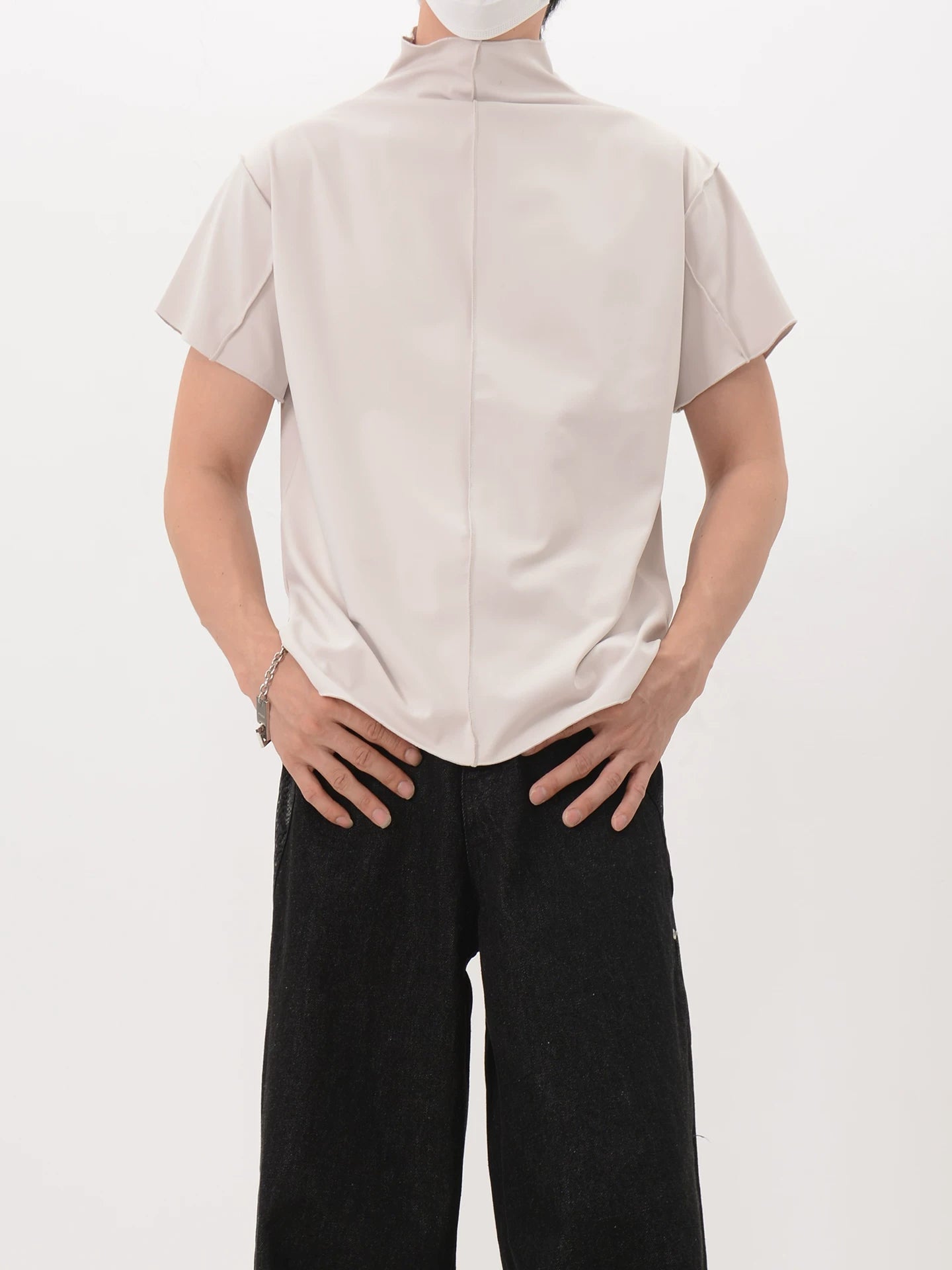 Back Seam Mock Neck Shirt