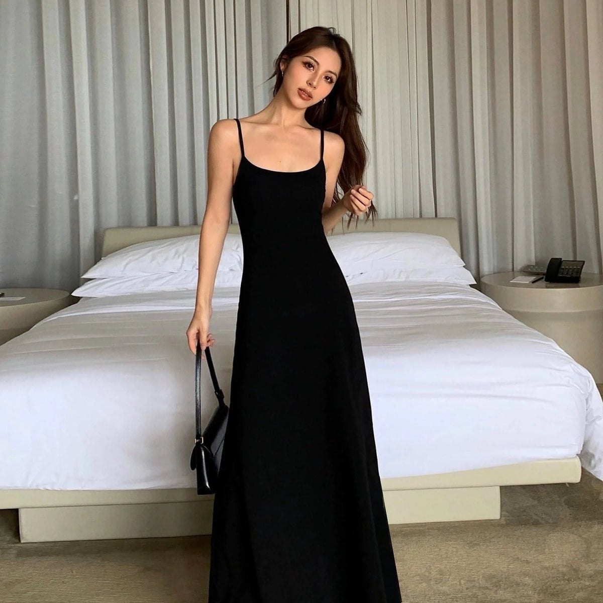 Robe Longue Noire Nicole Miller - Bretelles Spaghetti, Dos Avec Zip Et Détail Dentelle - Taille 4