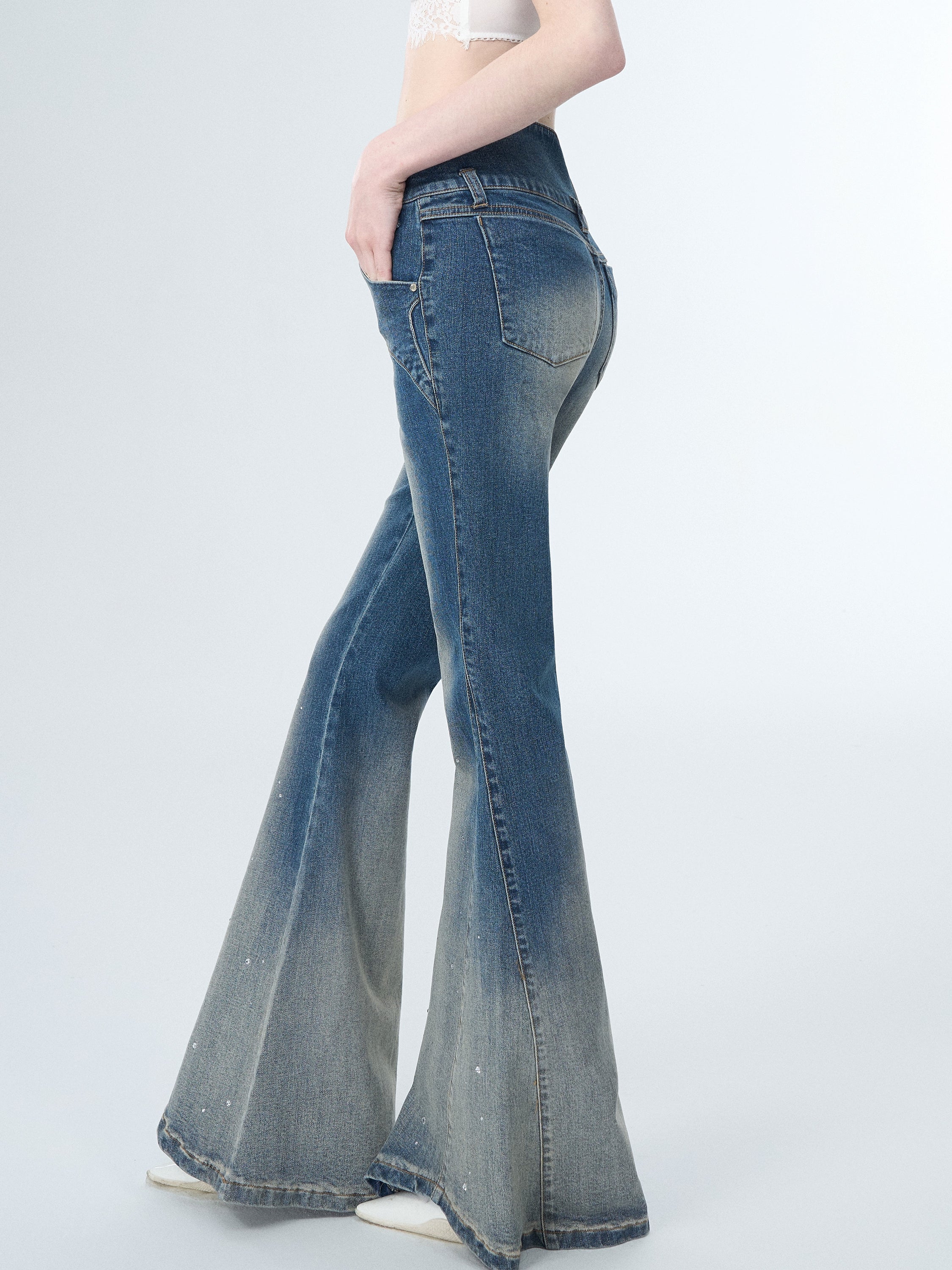 Of Akiva 70s-Inspired Flared Denim Jeans