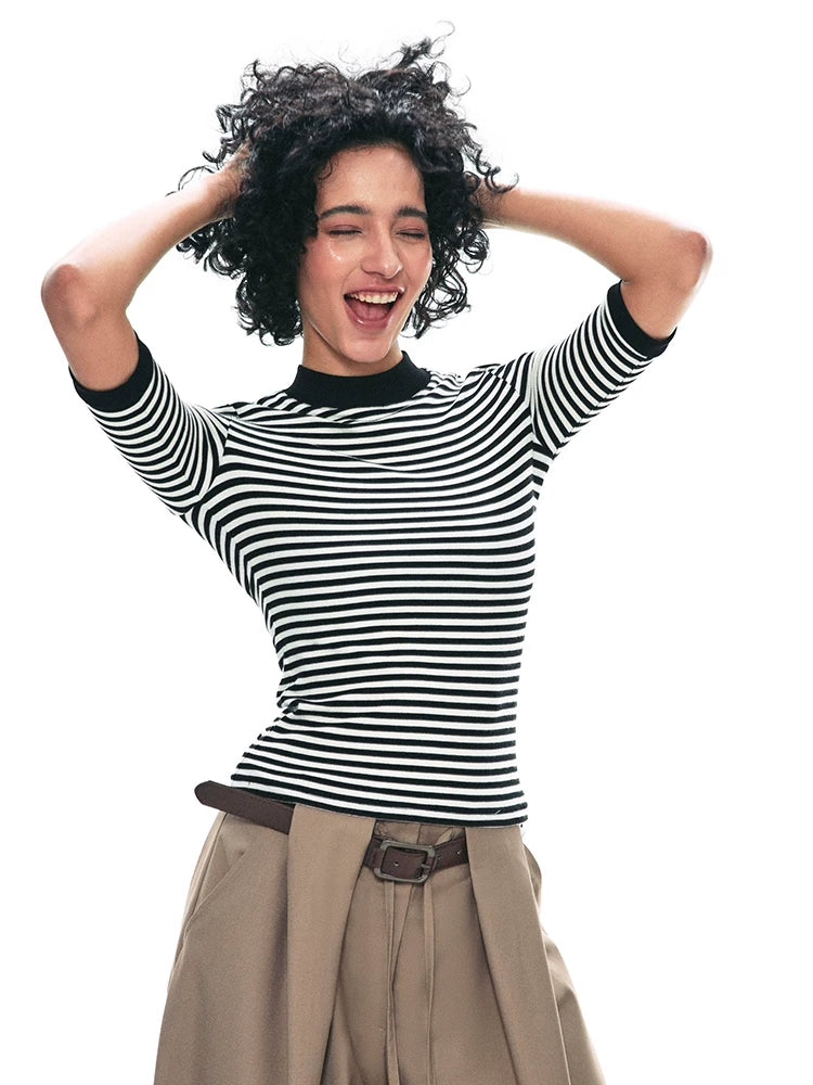 Ribbed Mock Neck Fitted Top