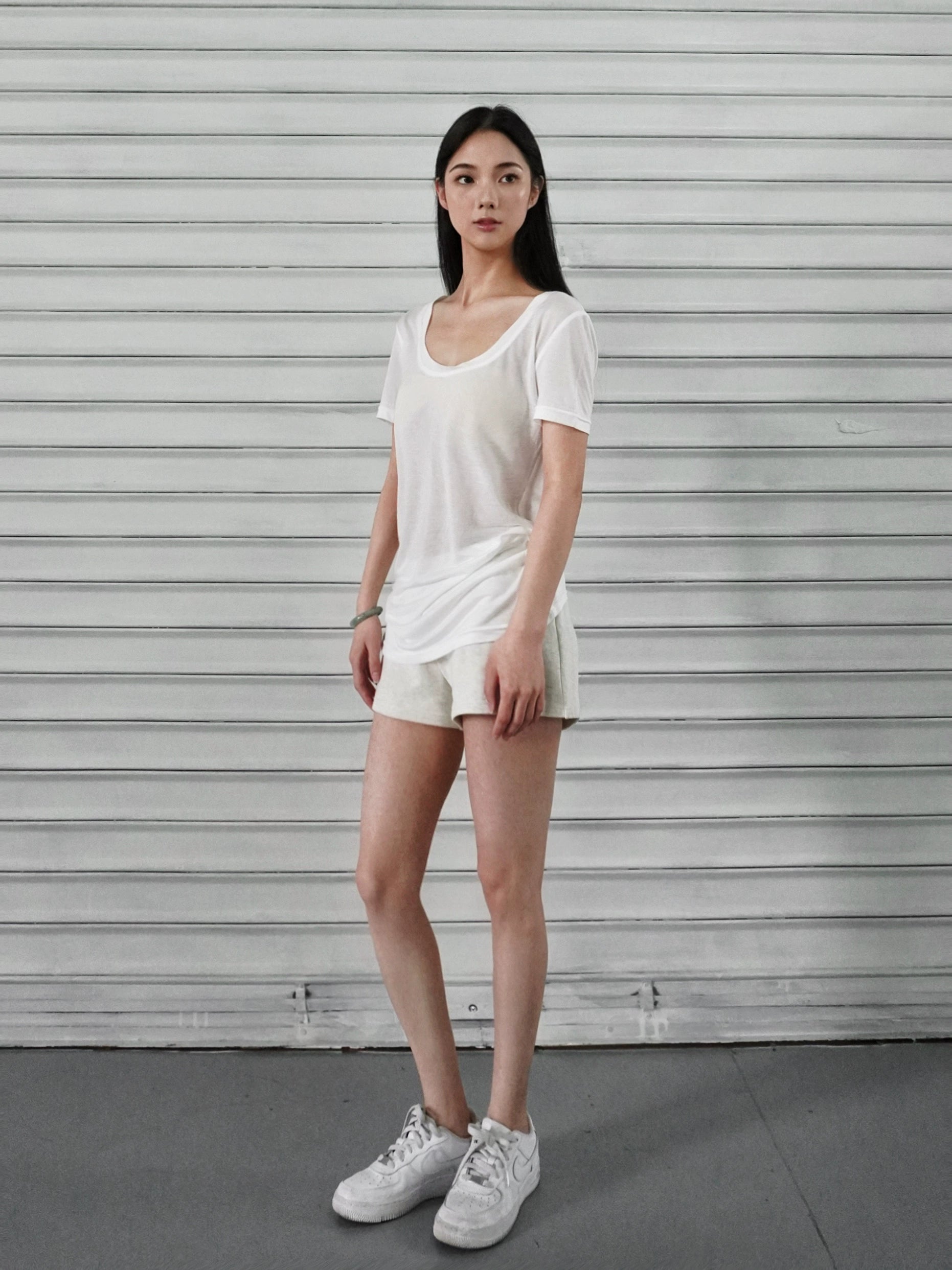 Loose-fit U-neck Short Sleeve