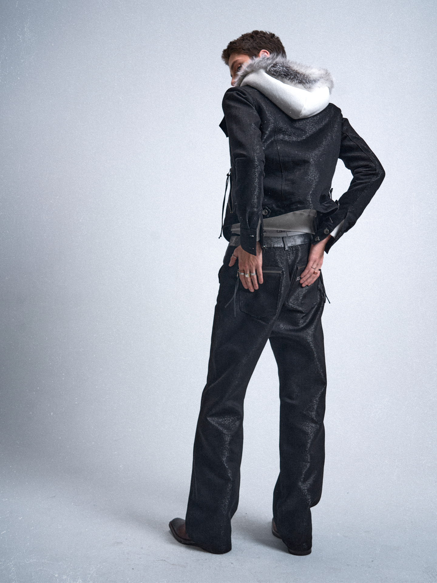 Rudebart Skull Silver‑Yarn Raw Straight Jeans