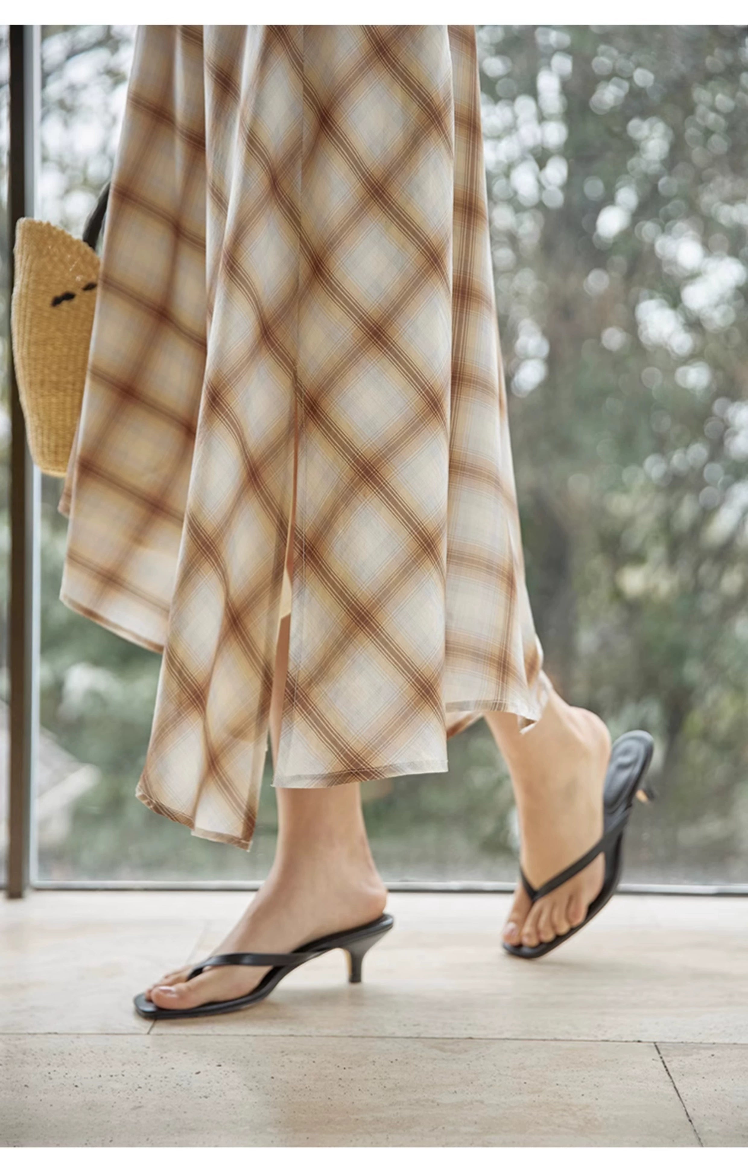 Sleeveless Beige Plaid Dress