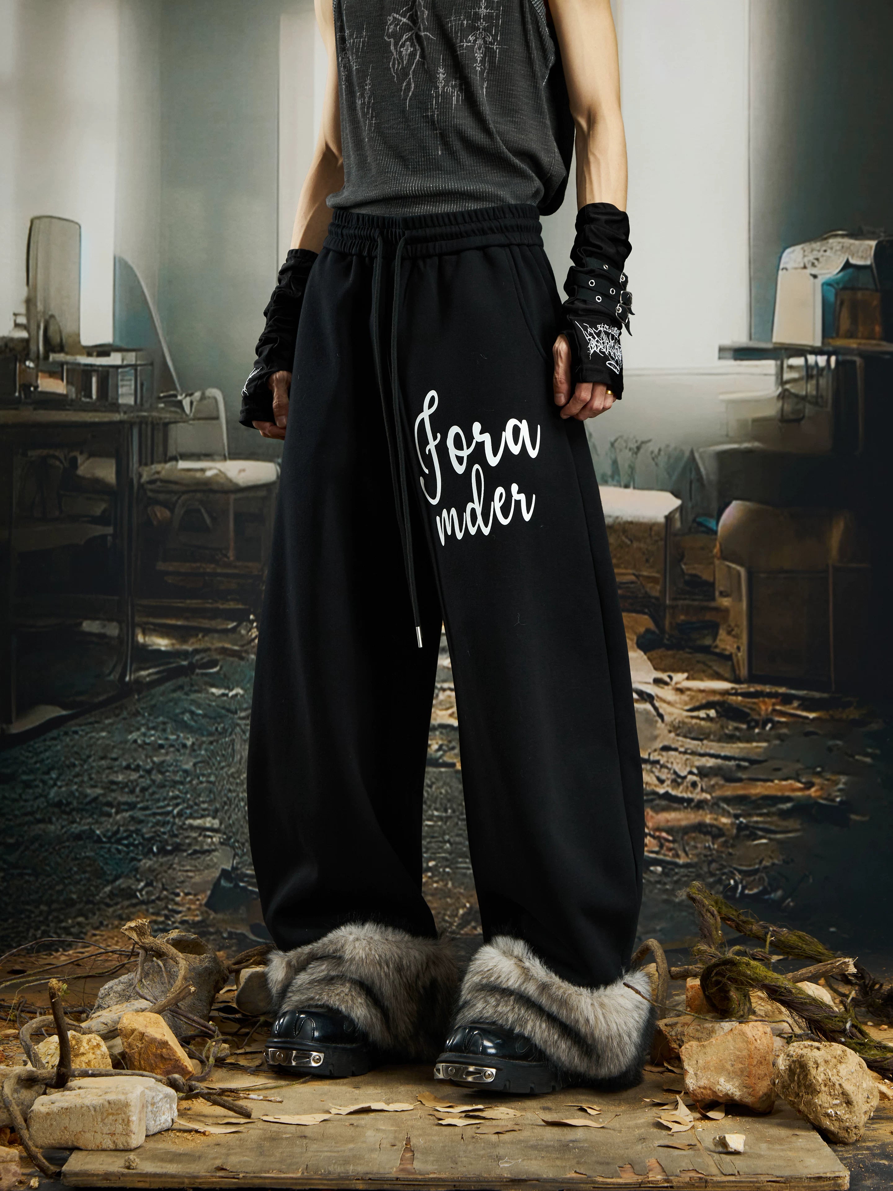 Frostbound Script Fleece‑Cuff Lounge Pants