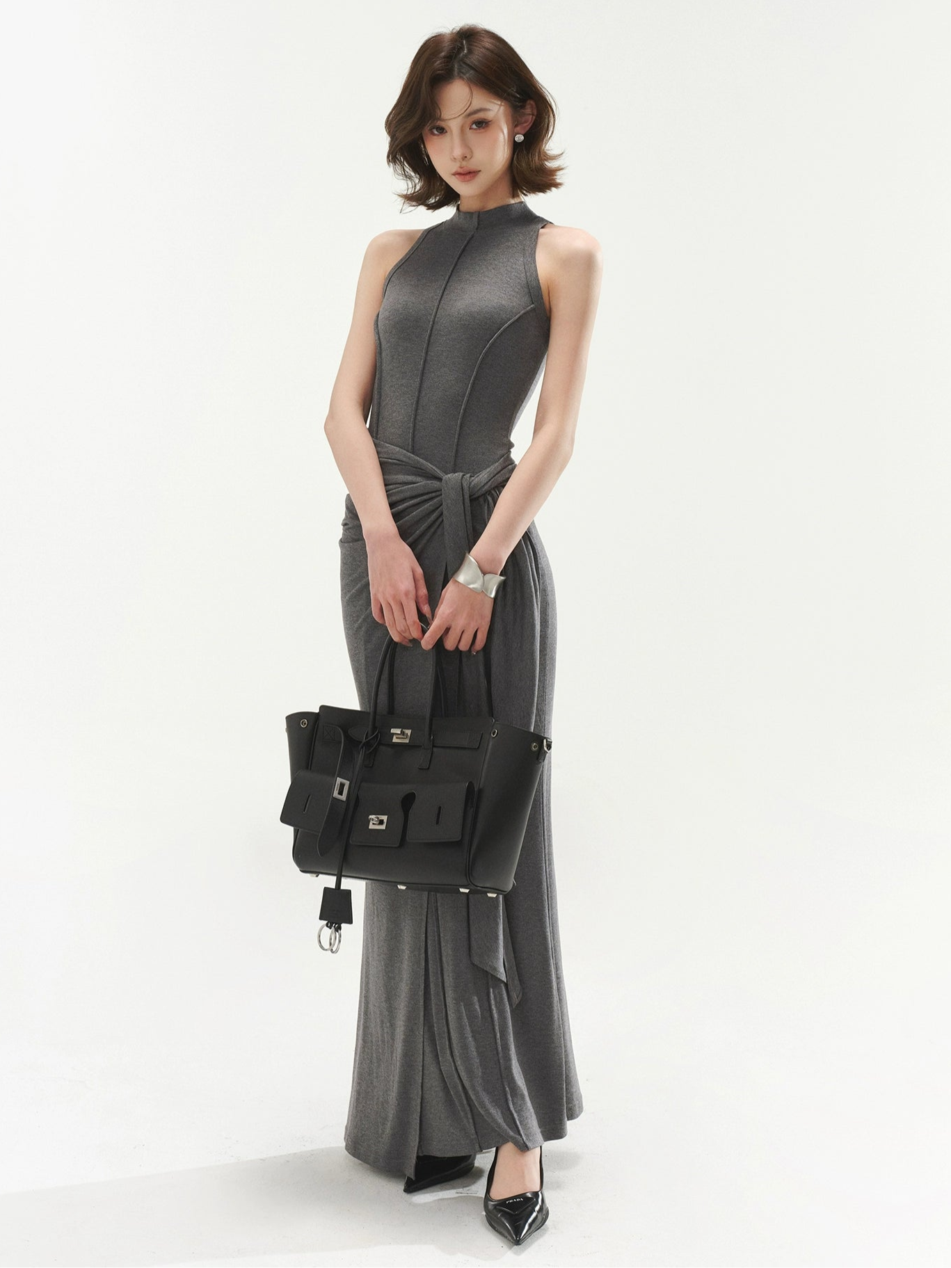 Elegant Sleeveless Mock Neck Maxi Dress with Tie Waist