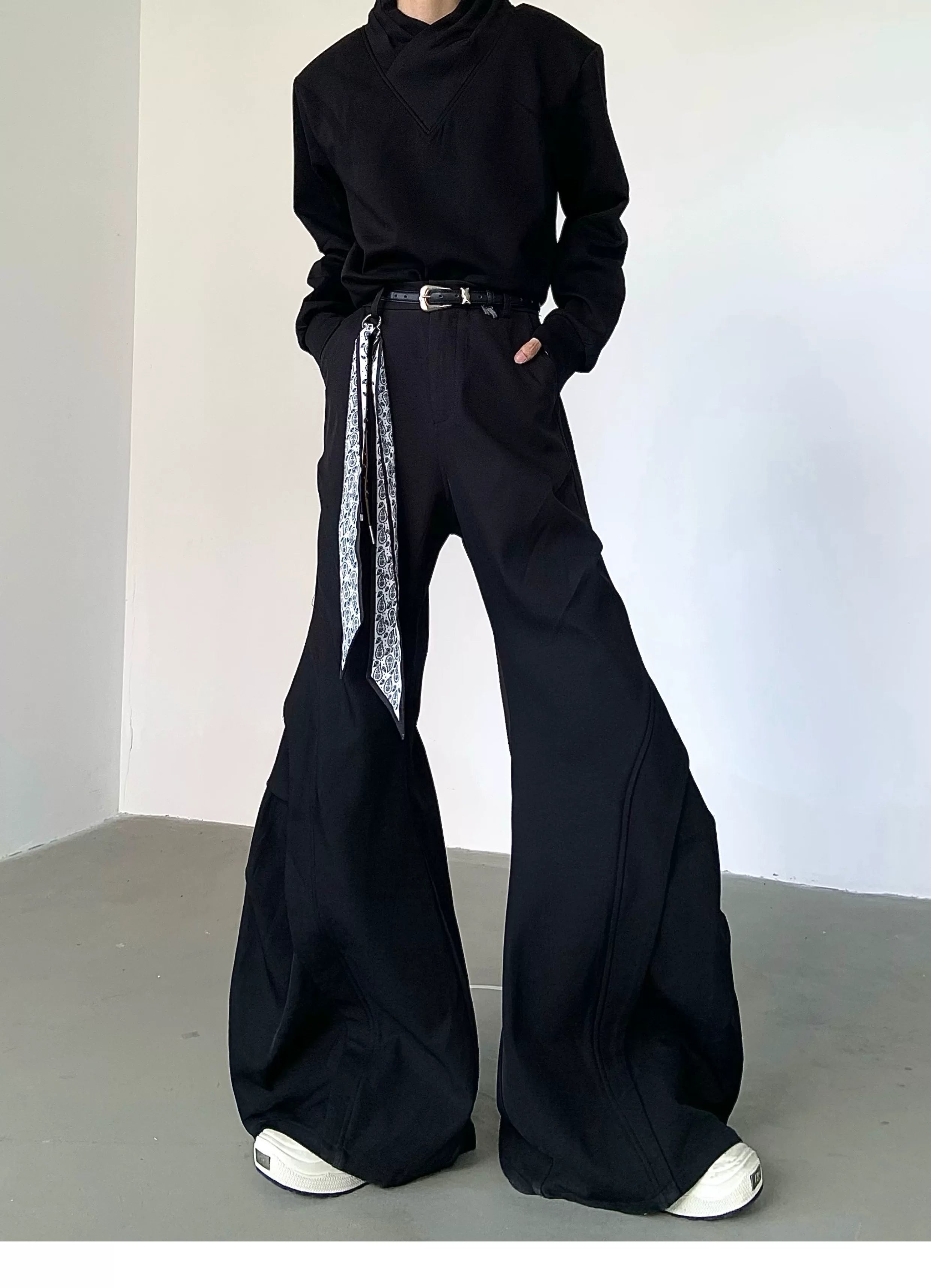 Sculpted Eclipse Flare Trousers